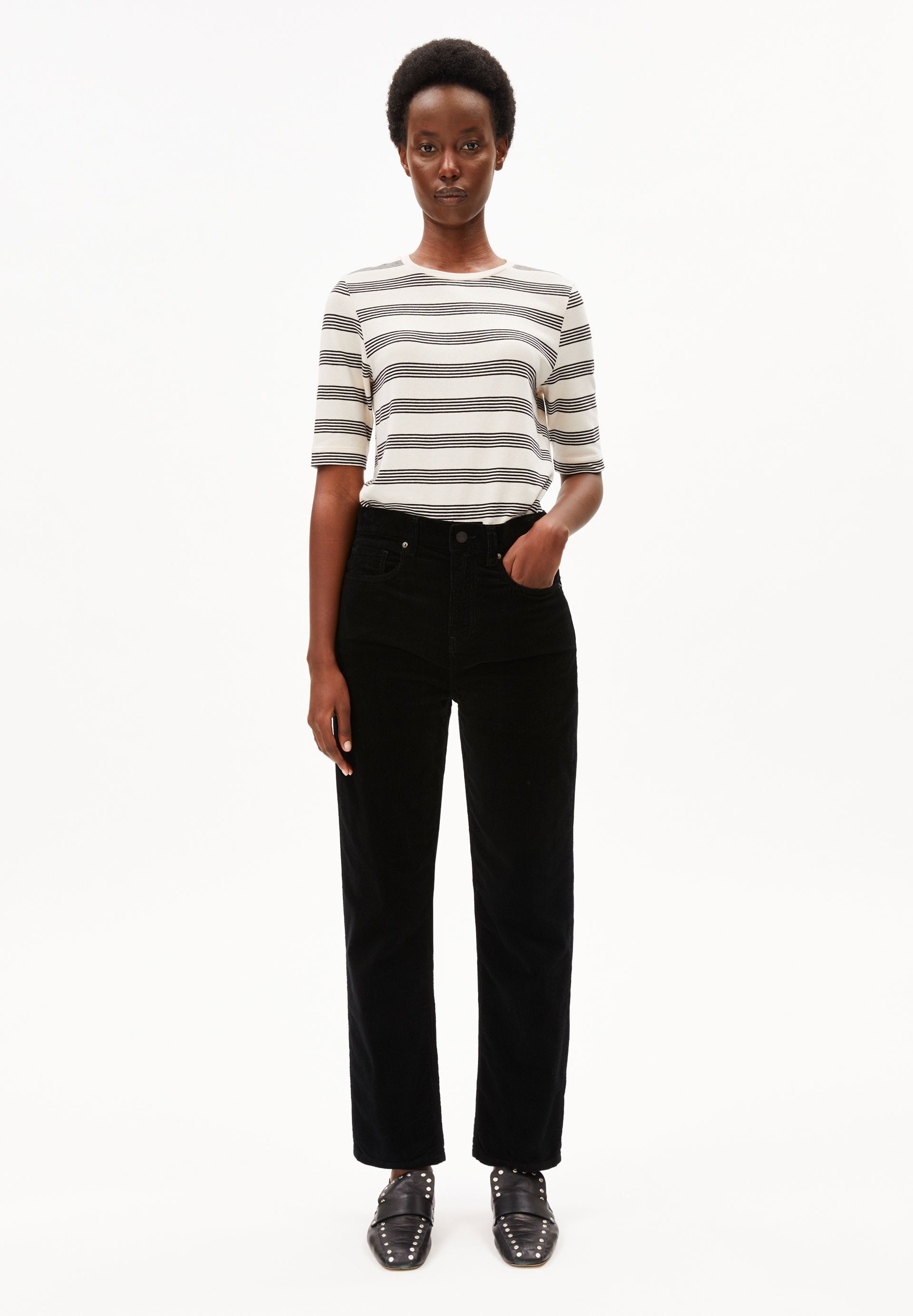 Armedangels Stoffhose AAIKALA CORDUROY Webhose aus Bio-Baumwoll Mix (High Waist, Regular Fit)