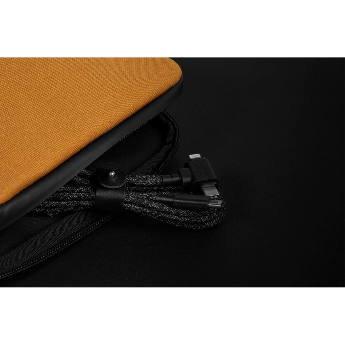 NATIVE UNION Belt Cable Duo USB-C To C/Lightning Cosmos 1,5m Smartphone-Adapter