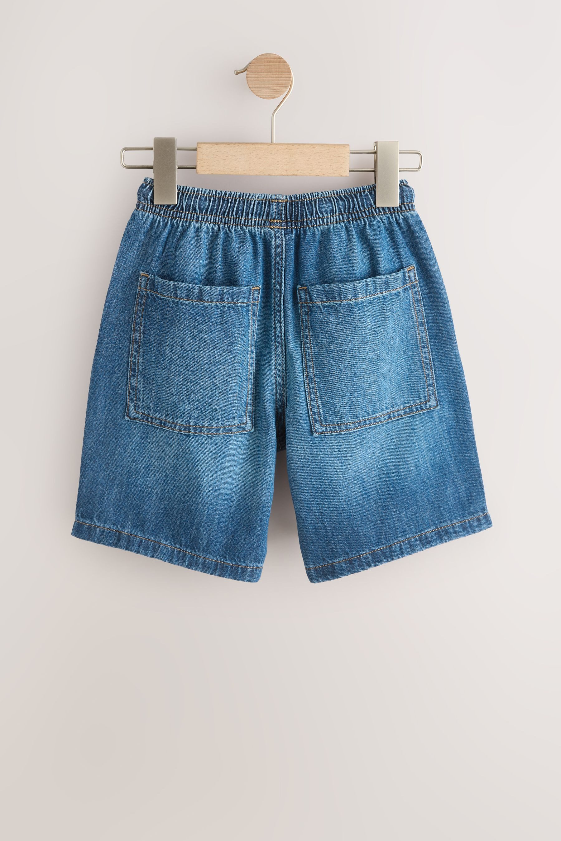 Next Jeansshorts Leichte Schlupf-Jeansshorts (1-tlg)