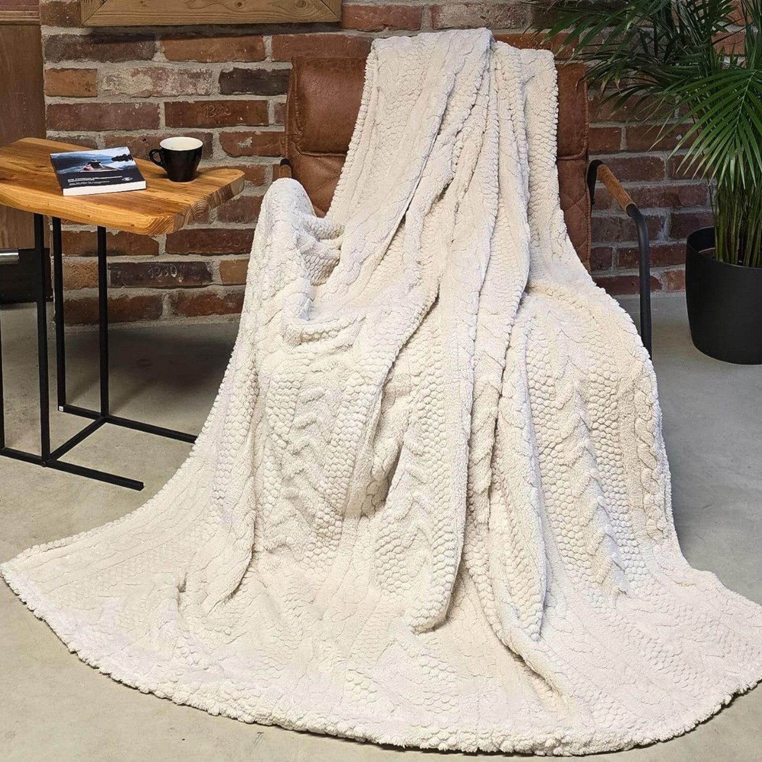 Wohndecke Meran, REALLaxx, 150 x 200 cm, Kuscheldecke Sofaüberwurf in Stric günstig online kaufen