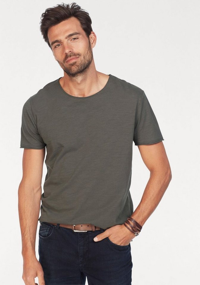No jeans and tshirt