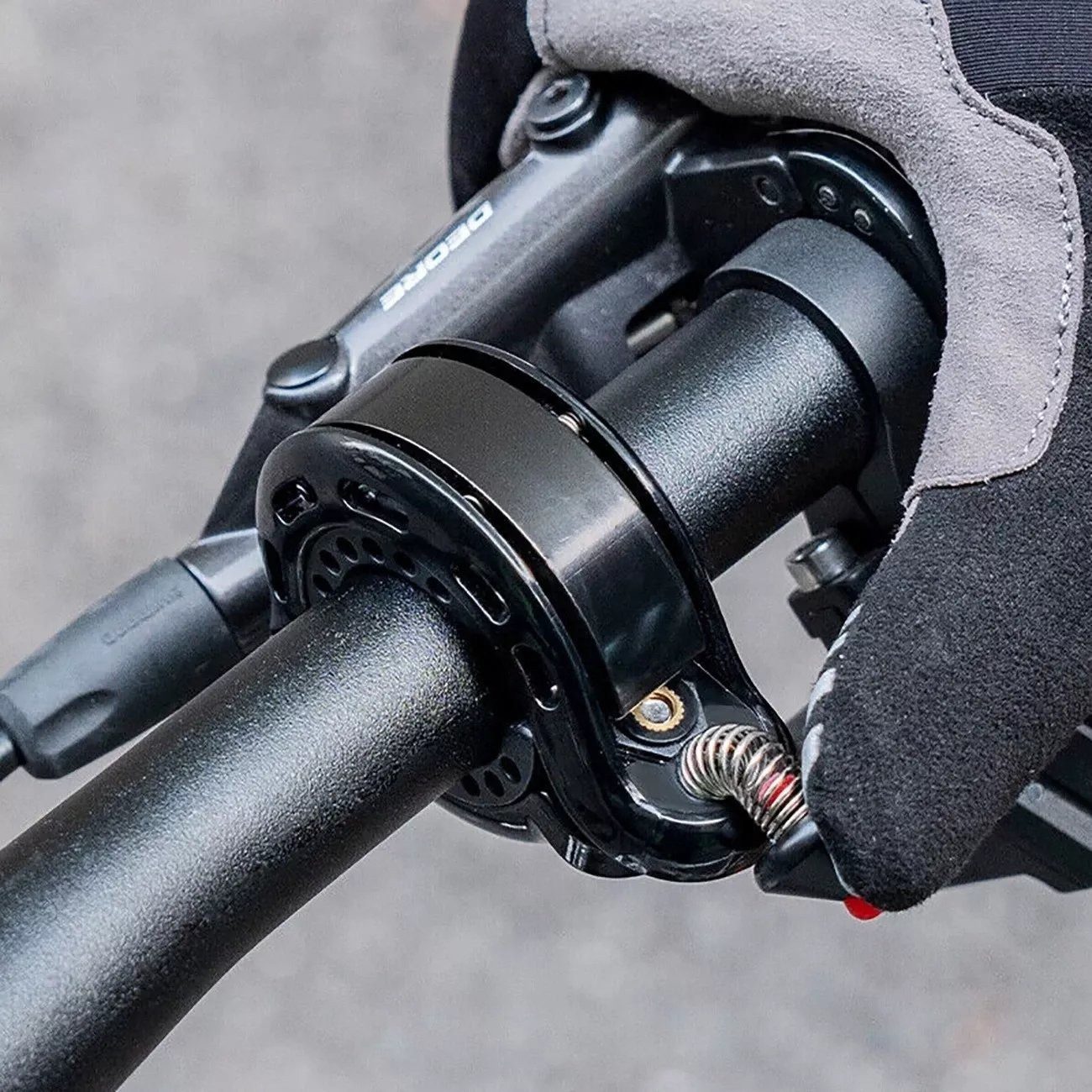 ROCKBROS Fahrradklingel Q- Klingel – Laut, Kompakt, Langlebig & SCHWARZ, 100 dB Sicherheit