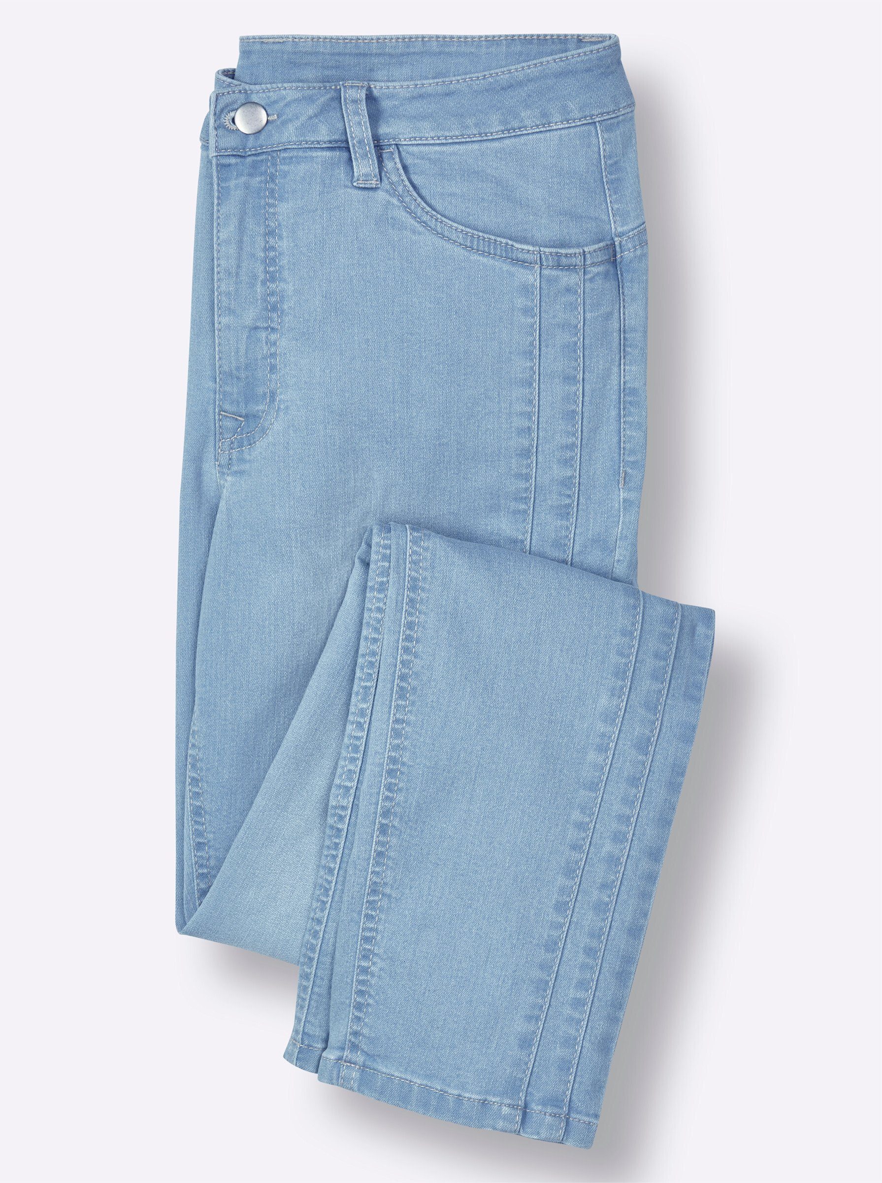 an! Bequeme blue-bleached Sieh Jeans