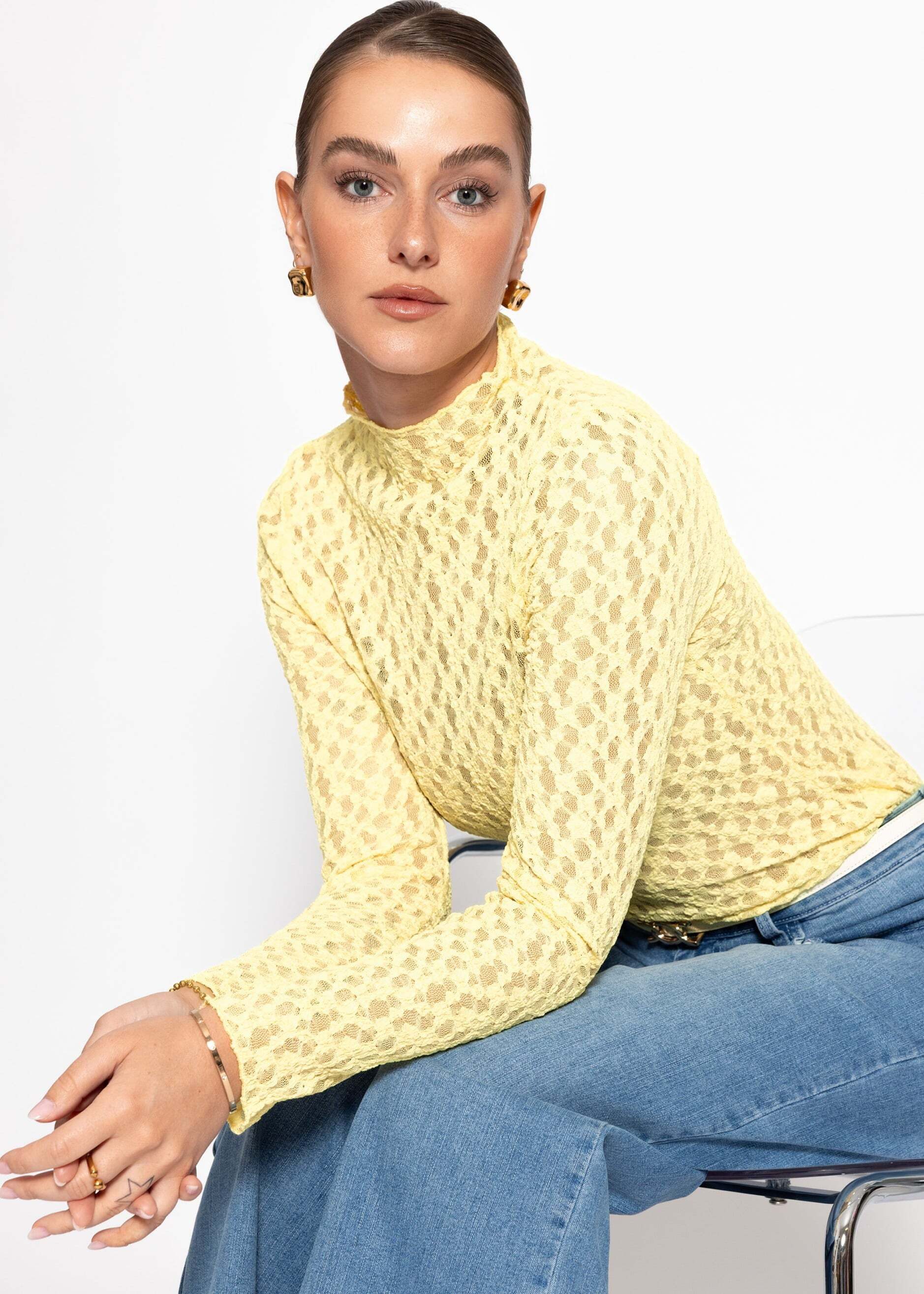 SASSYCLASSY Langarmshirt Langarmshirt aus Spitze für Damen Leicht transparentes Top mit Stehkragen in figurbetontem Schnitt – Bild 4 von 5