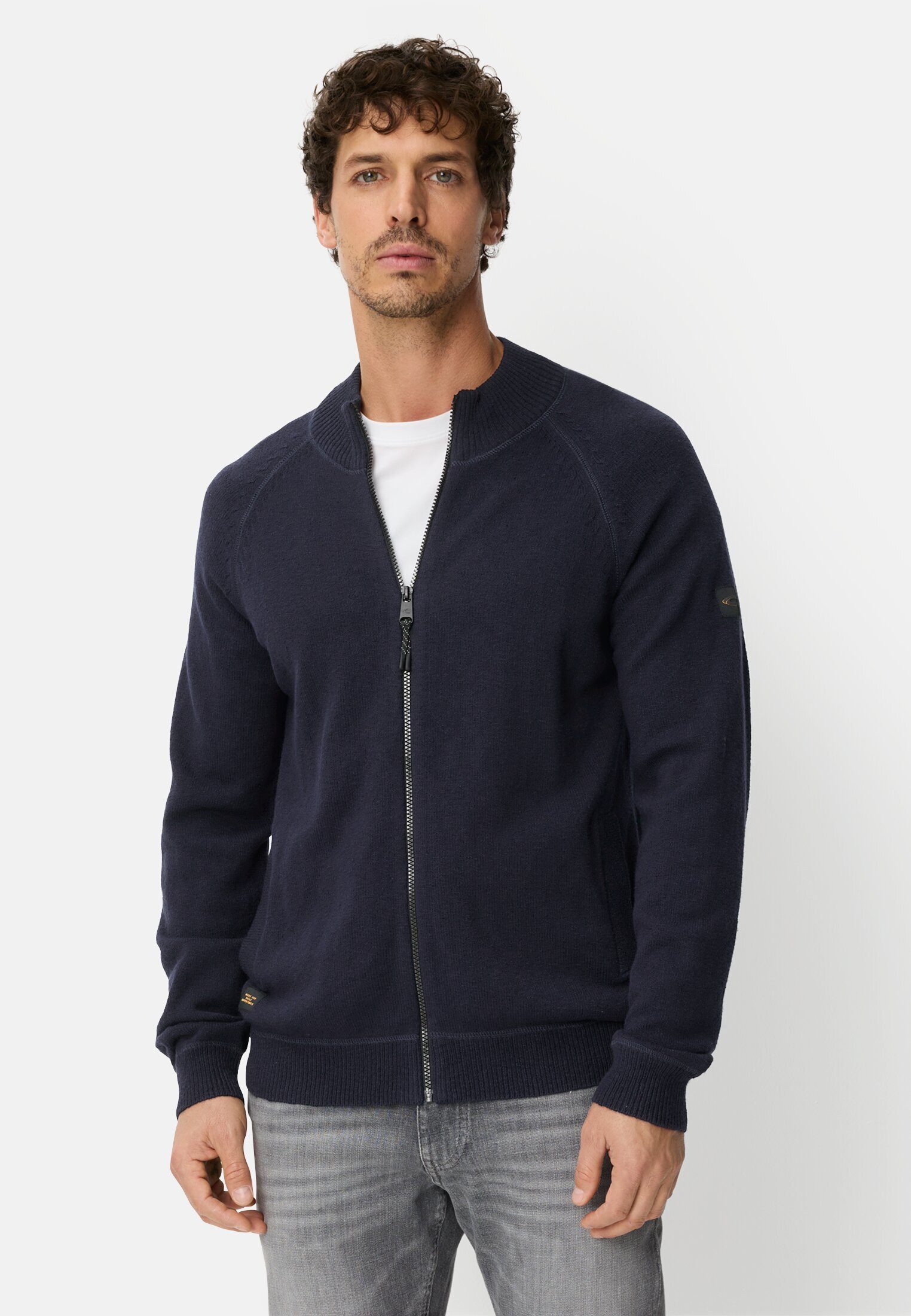 camel active Strickjacke mit Reißverschluss Langarm Stehkragen