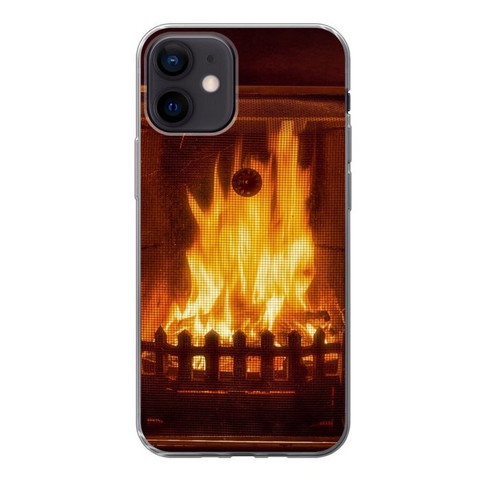 MuchoWow Handyhülle Ein Kamin mit einem warmen Feuer Handyhülle Apple iPhone 12 Smartphone-Bumper Print Handy