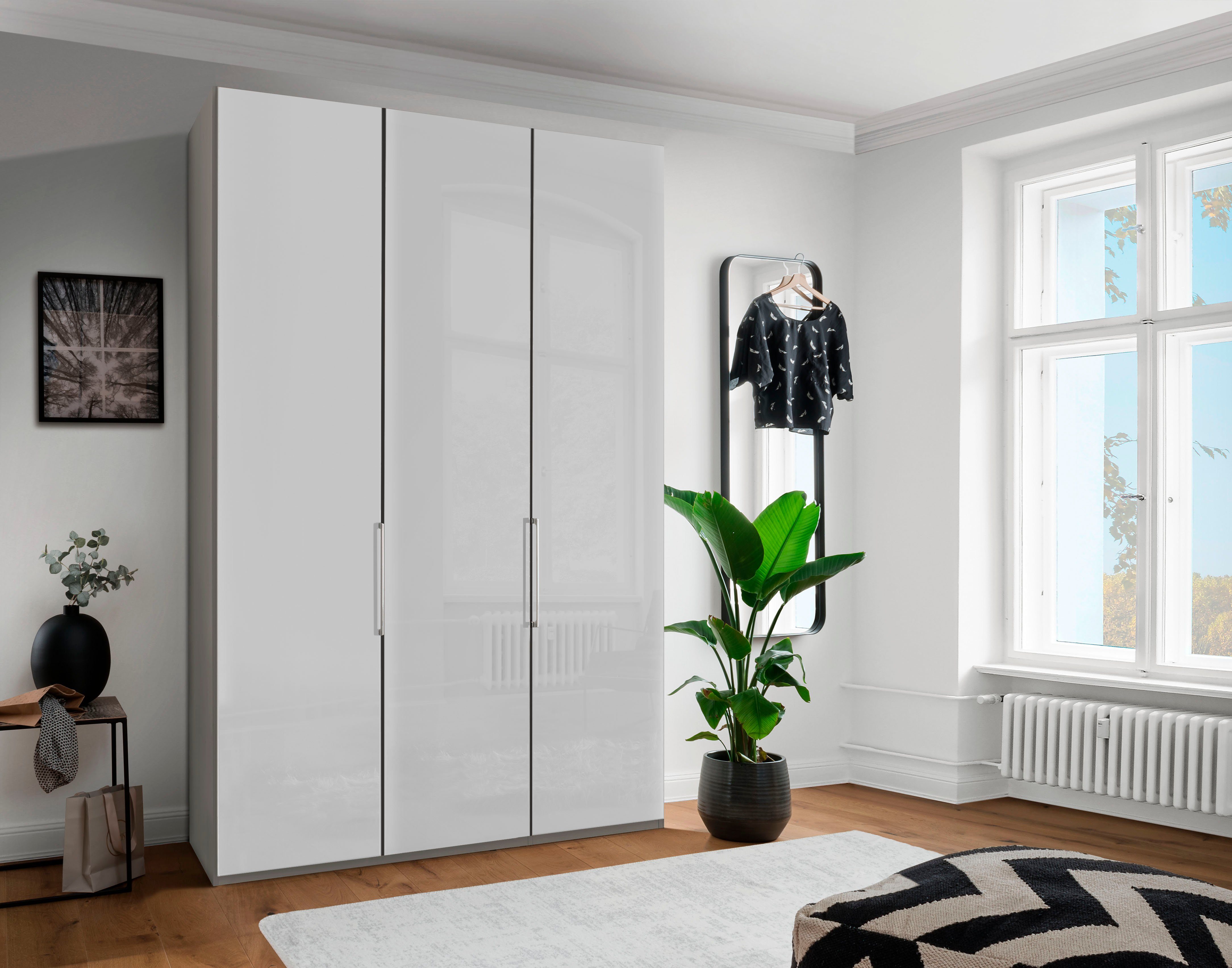 WIEMANN Falttürenschrank Monaco mit Glasfront sowie hochwertigen Beschlägen