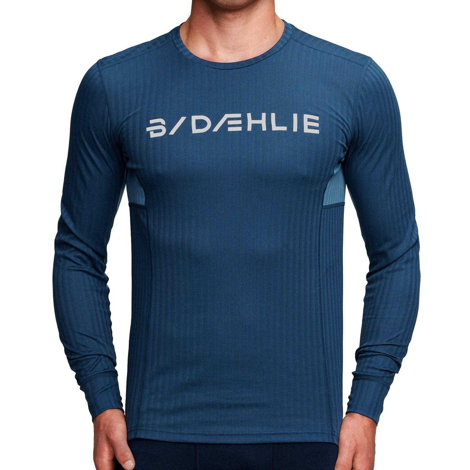 DAEHLIE Funktionsshirt Training Tech Long Sleeve mit großem Markenprint