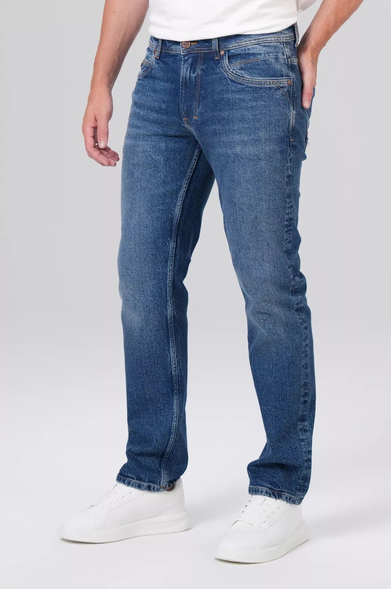 Miracle of Denim Gerade Jeans – Herrenjeans Thommy Comfort Fit. Reduzierter Preis € 80,09. Unverbindliche Preisempfehlung € 89,99