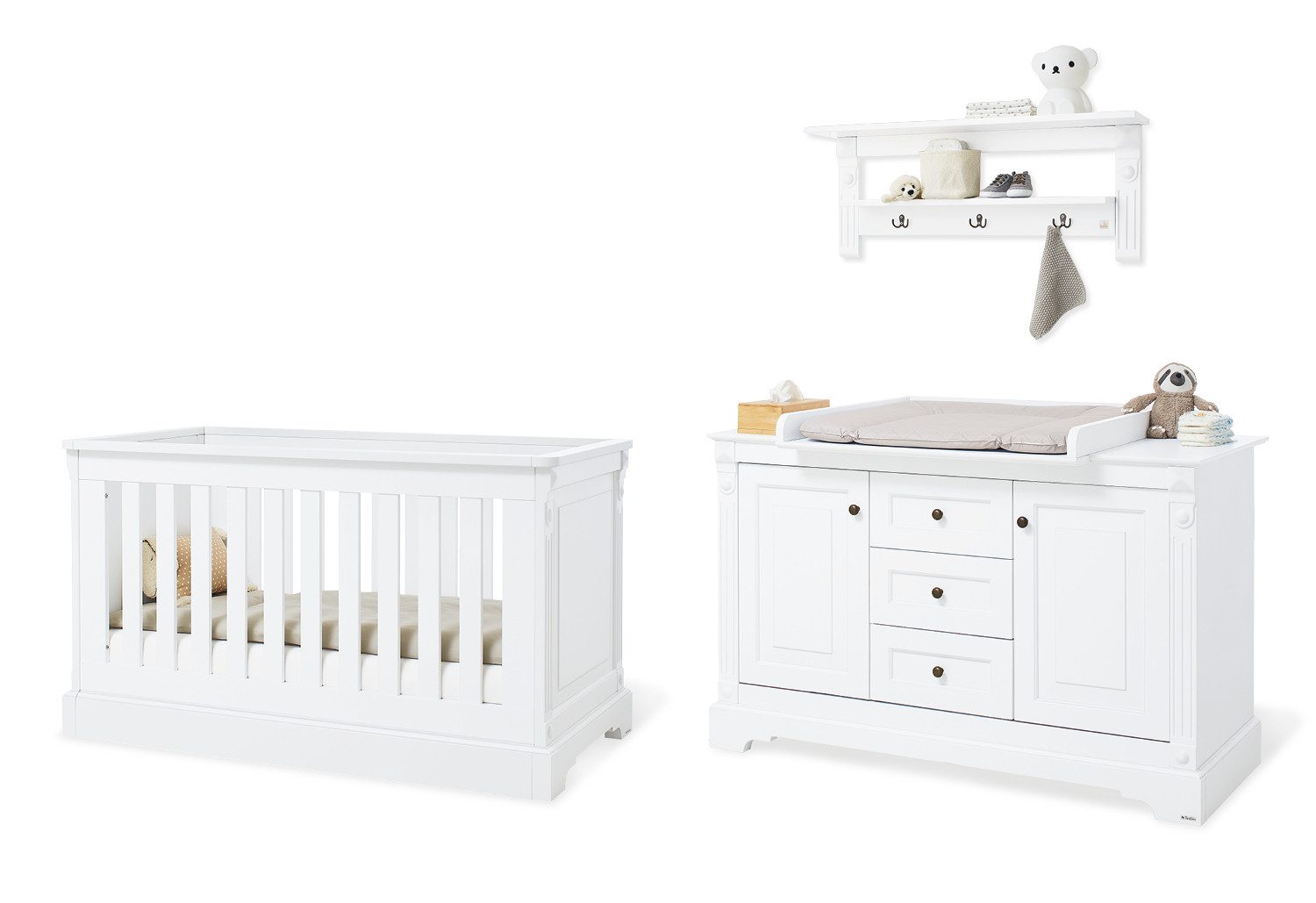 Pinolino® Babymöbel-Set Kinderzimmer-Set 'Emilia' extrabreit inkl. Wandregal, 3-tlg.