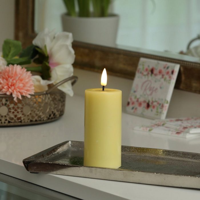 Deluxe Homeart LED-Kerze LED Kerze Mia Echtwachs 3D Flamme Wachsspiegel flackernd H: 10cm D: 5cm gelb