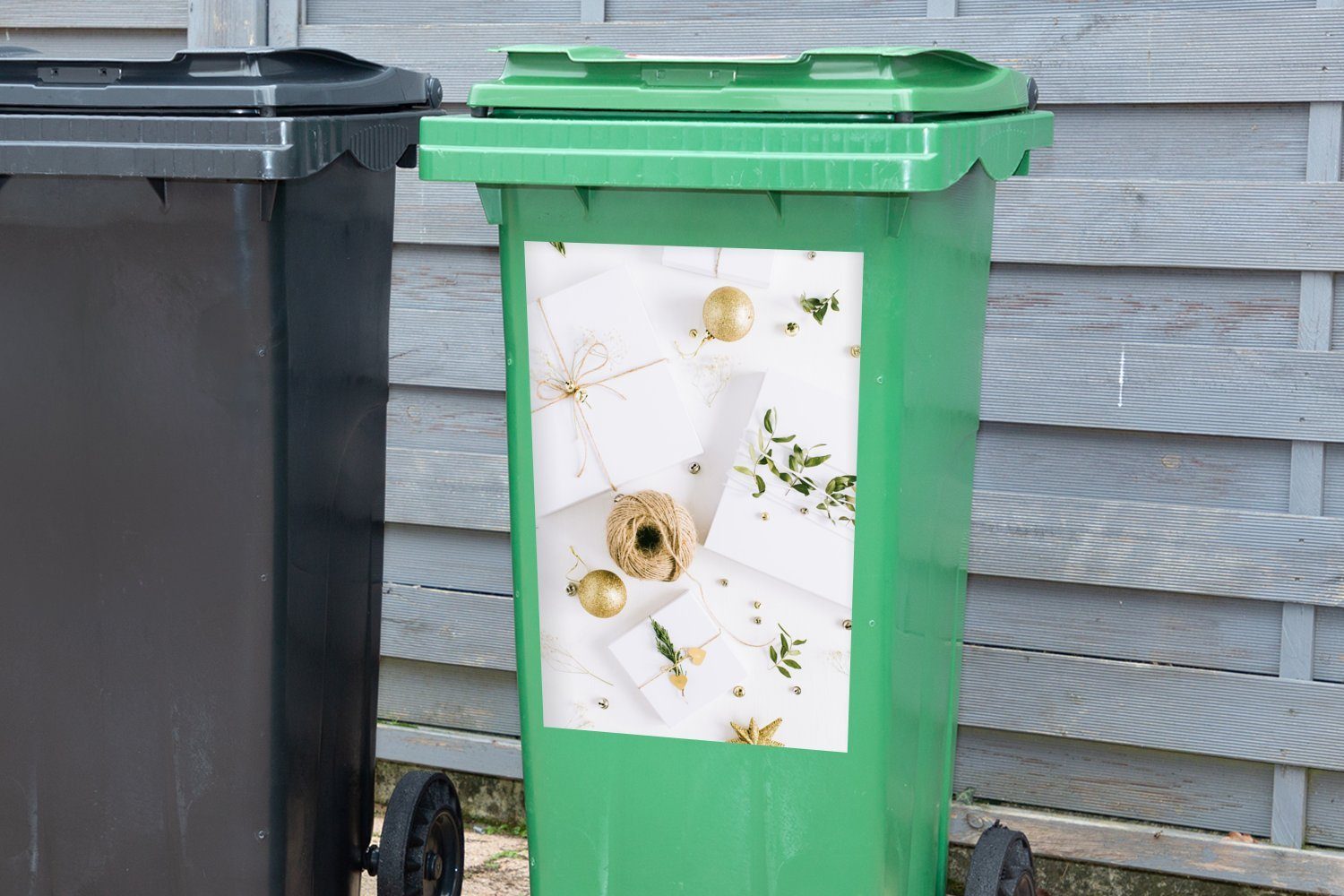 Weihnachten Abfalbehälter Weiß Container, MuchoWow Mülltonne, (1 Sticker, Winter St), - Mülleimer-aufkleber, Geschenk - - Wandsticker