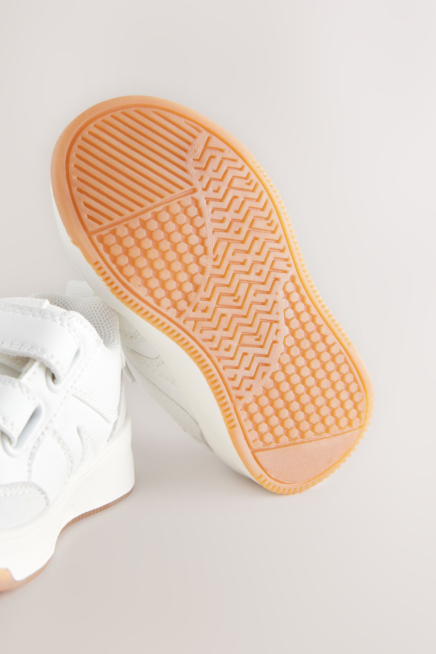 Next Sneaker mit doppeltem Klettverschluss - weit Sneaker (1-tlg)