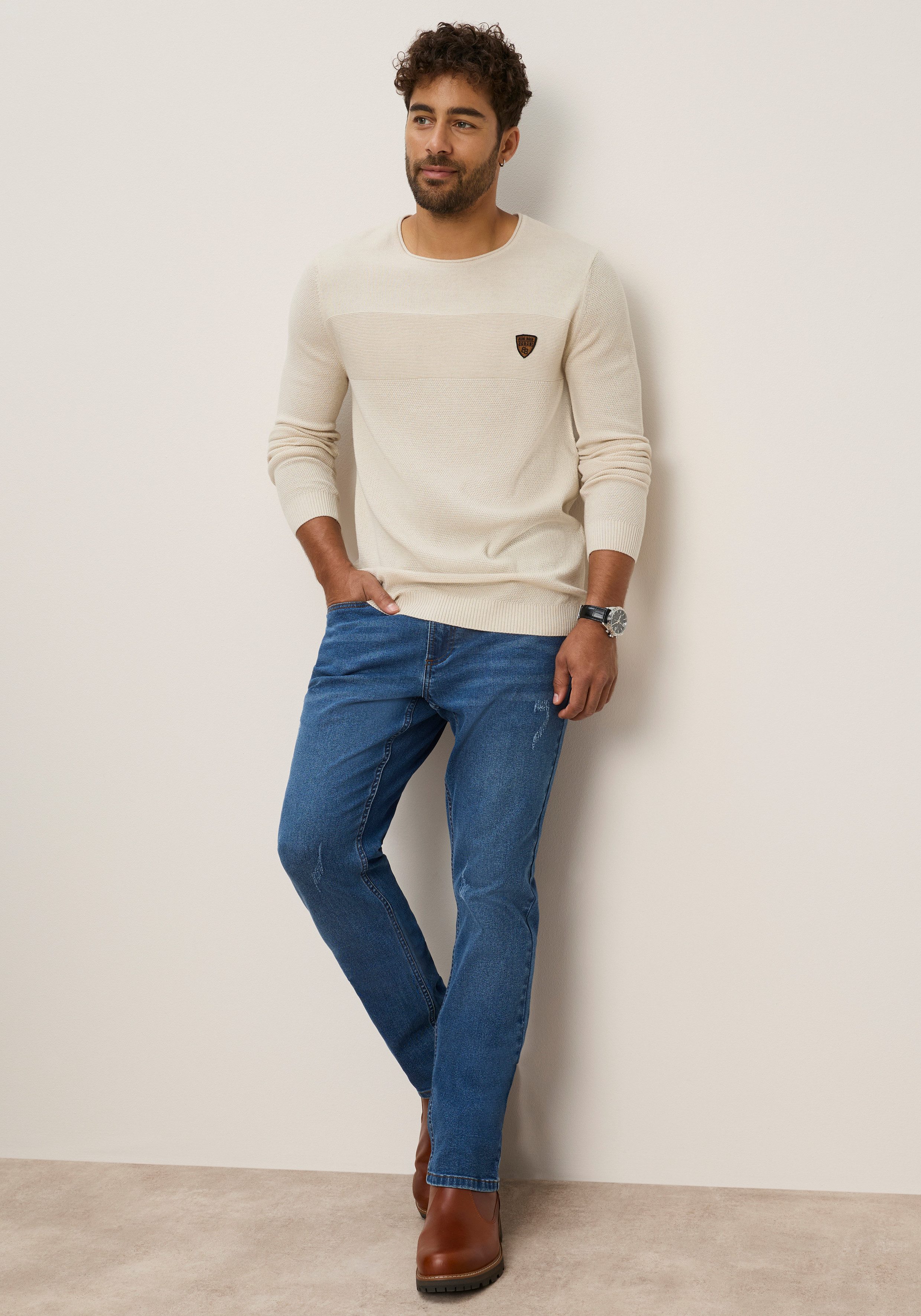 Zum Outfit 4