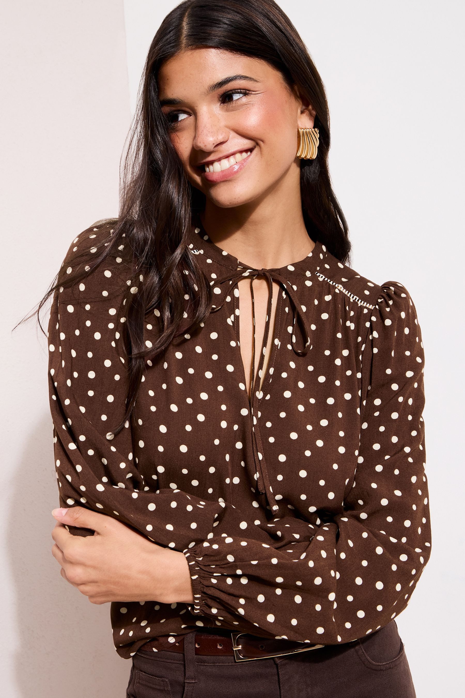 Friends Like These Langarmbluse Friends Like These Langarmbluse mit Häkelde günstig online kaufen