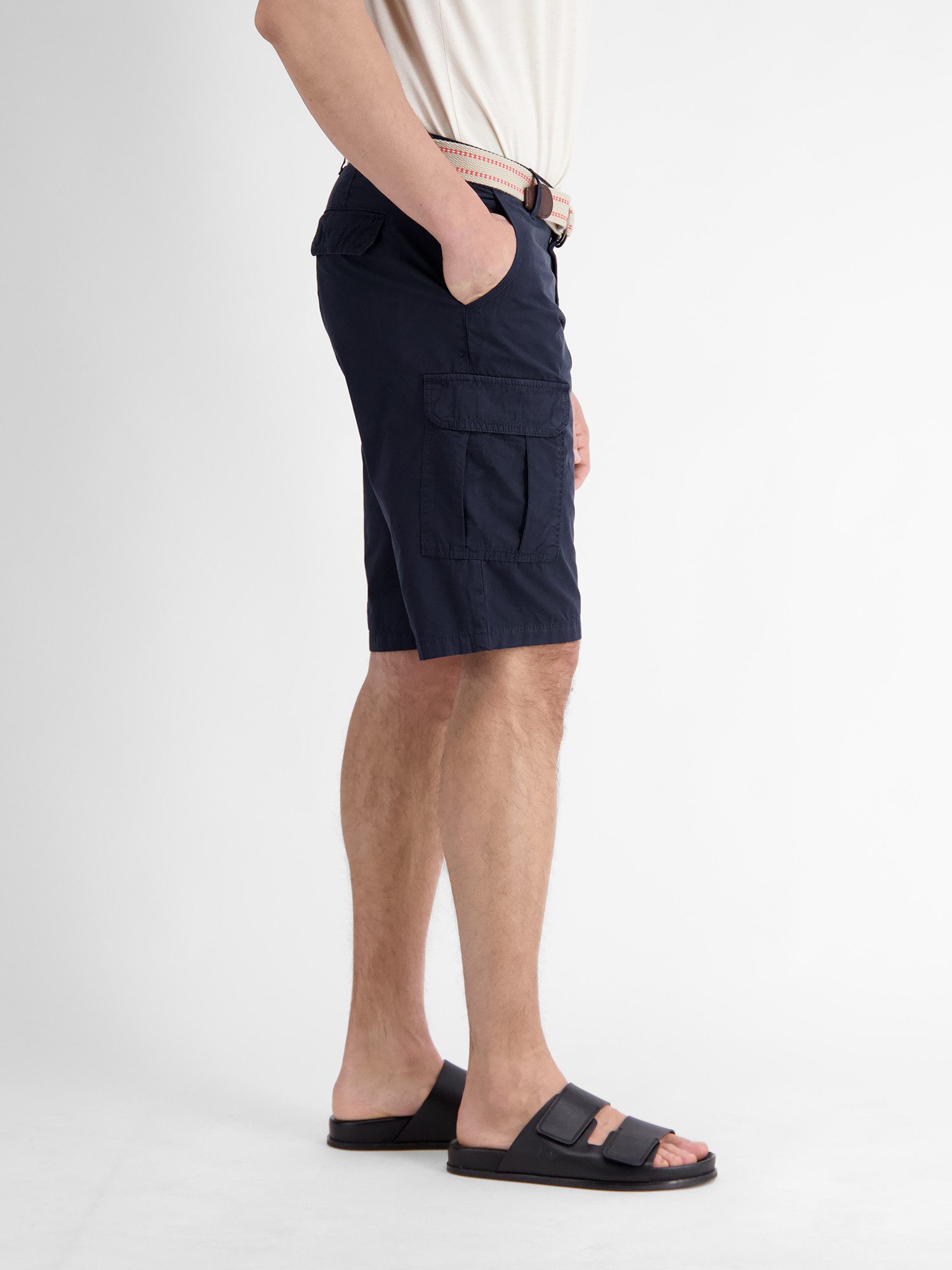 LERROS Bermudas Herren Cargo Bermudashorts mit Seitentaschen und Gürtel (Set) Bequem geschnittene Bermuda für den Sommer, Einfarbig, 100% Baumwolle