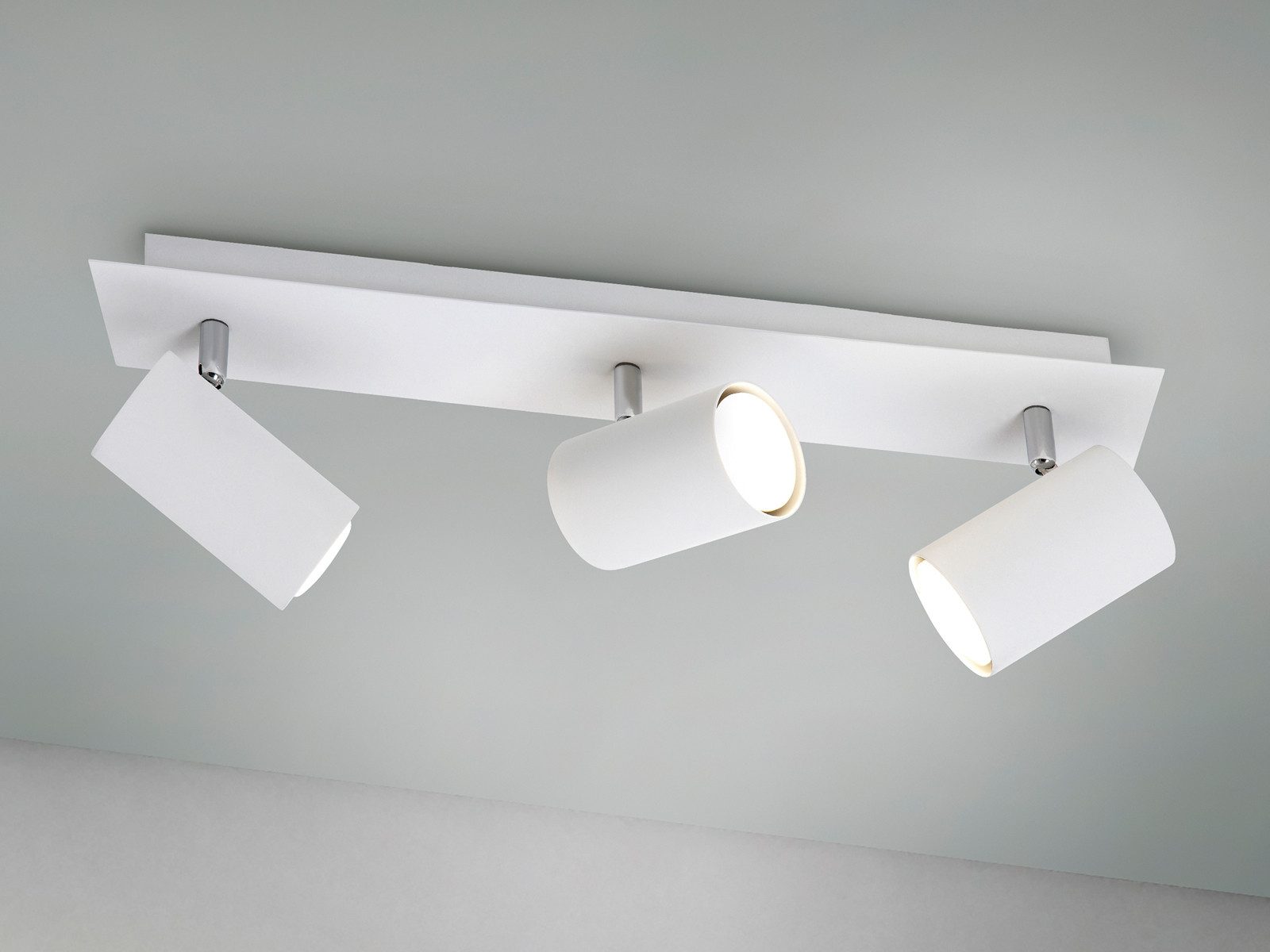 TRIO Leuchten LED Deckenstrahler, Dimmfunktion, LED wechselbar, Warmweiß, Balken-lampe innen Treppenhaus, Deckenlampe Lichtspots, Breite 48cm
