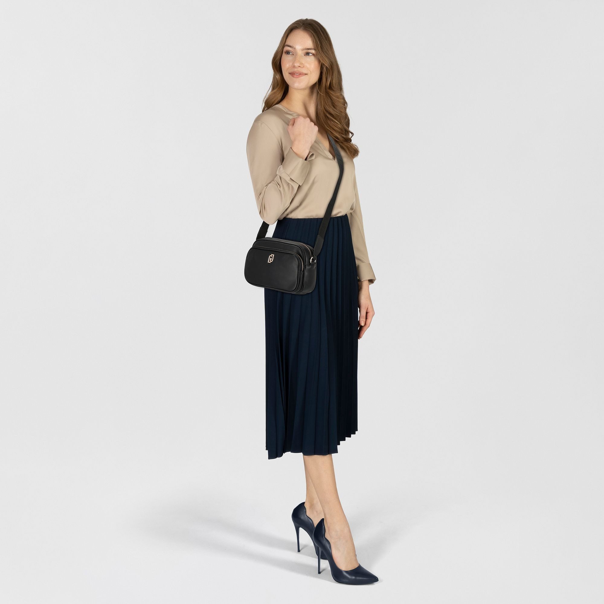 Liu Jo Umhängetasche Achala, Polyurethan günstig online kaufen