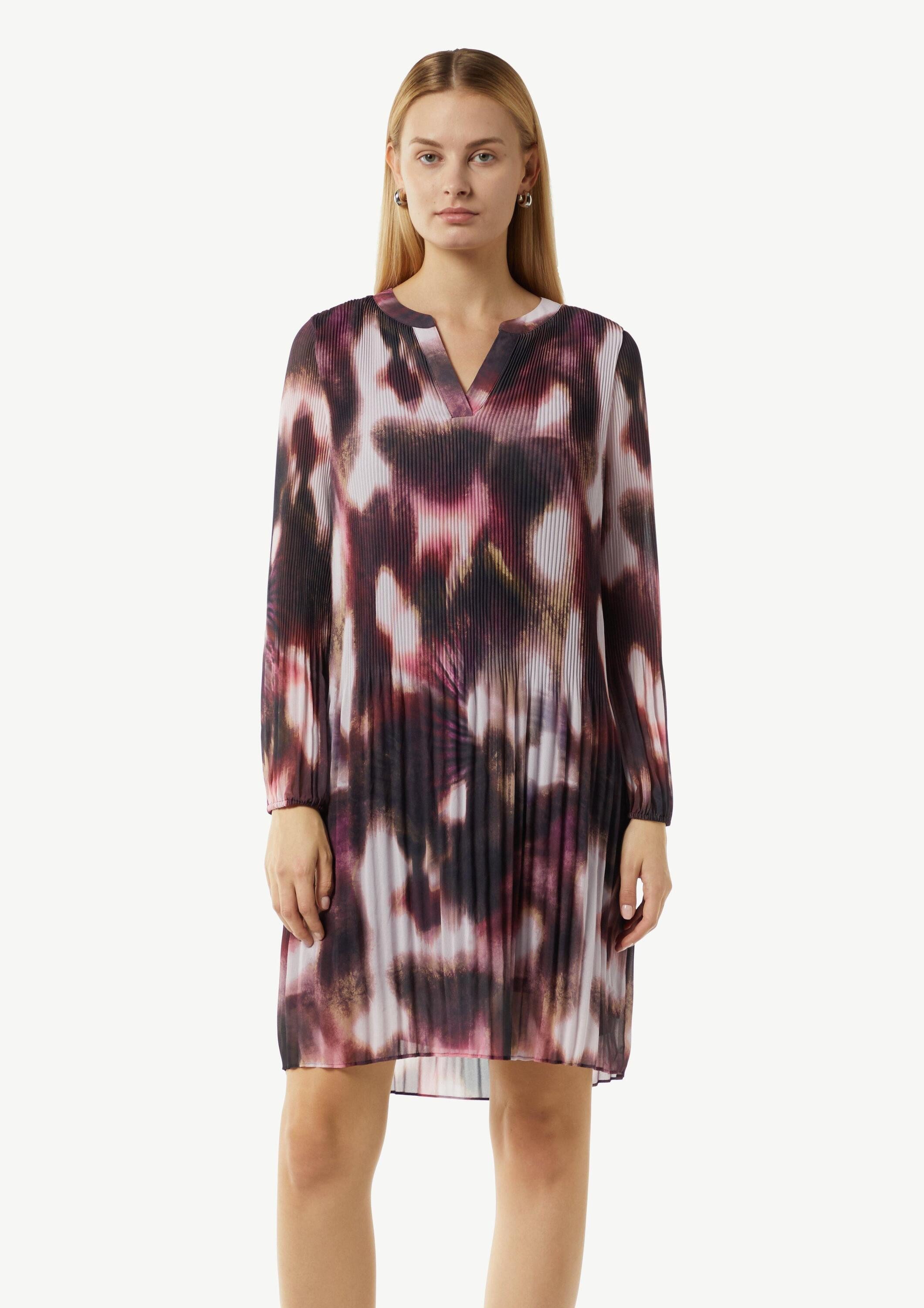 comma Minikleid Kleid Kurzes Kleid aus plissiertem Chiffon günstig online kaufen