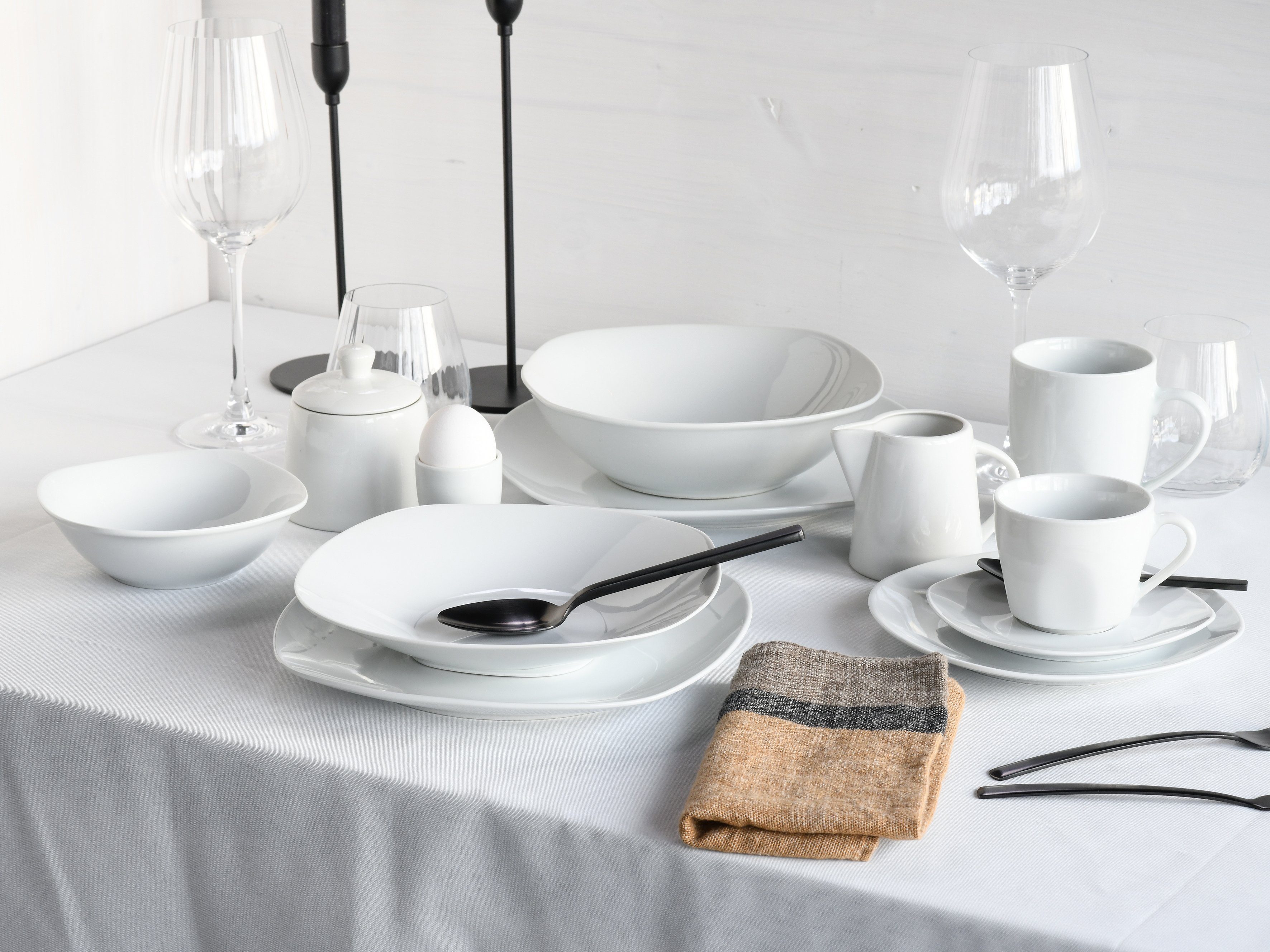 CreaTable Kombiservice Geschirr-Set Square (100-tlg), 12 Personen, Porzellan, Service, weiß, quadratische klassische Form, 100 Teile für 12 Personen