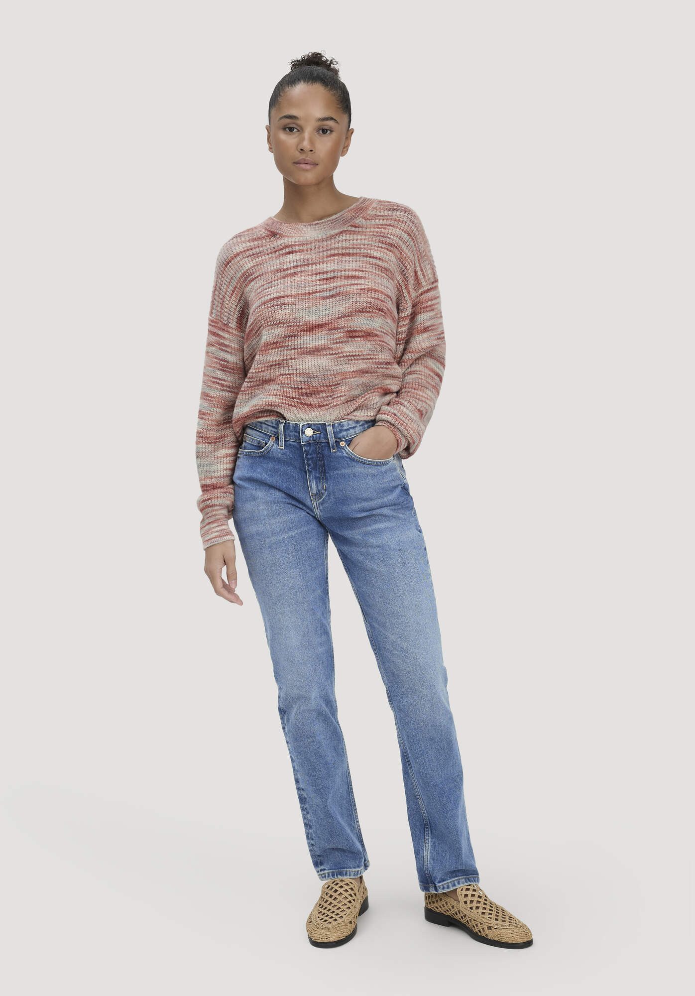 Hessnatur Bequeme Jeans MARIE Straight aus Bio-Denim (1-tlg) MARIE Straight aus Bio-Denim
