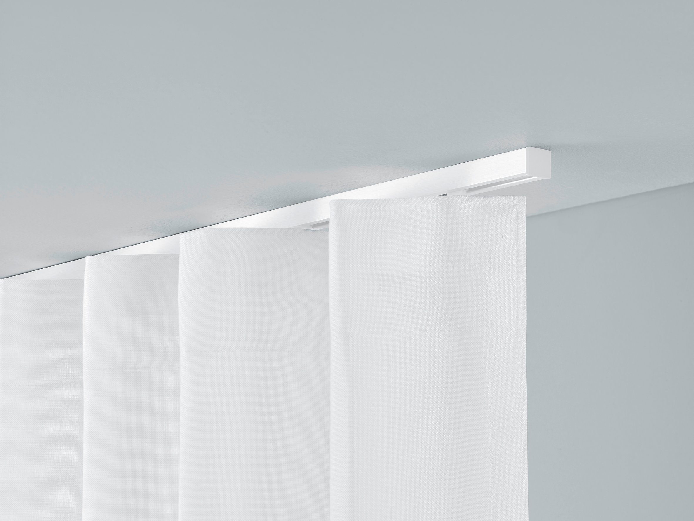 Deco-Raum Gardinenschiene Innenlauf Square eckig flach, 1-läufig, kürzbar, Wunschmaßlänge, Bohren, Deckenbefestigung, Aluminium, Flächenvorhang Schiene Innenlau – Bild 2 von 5