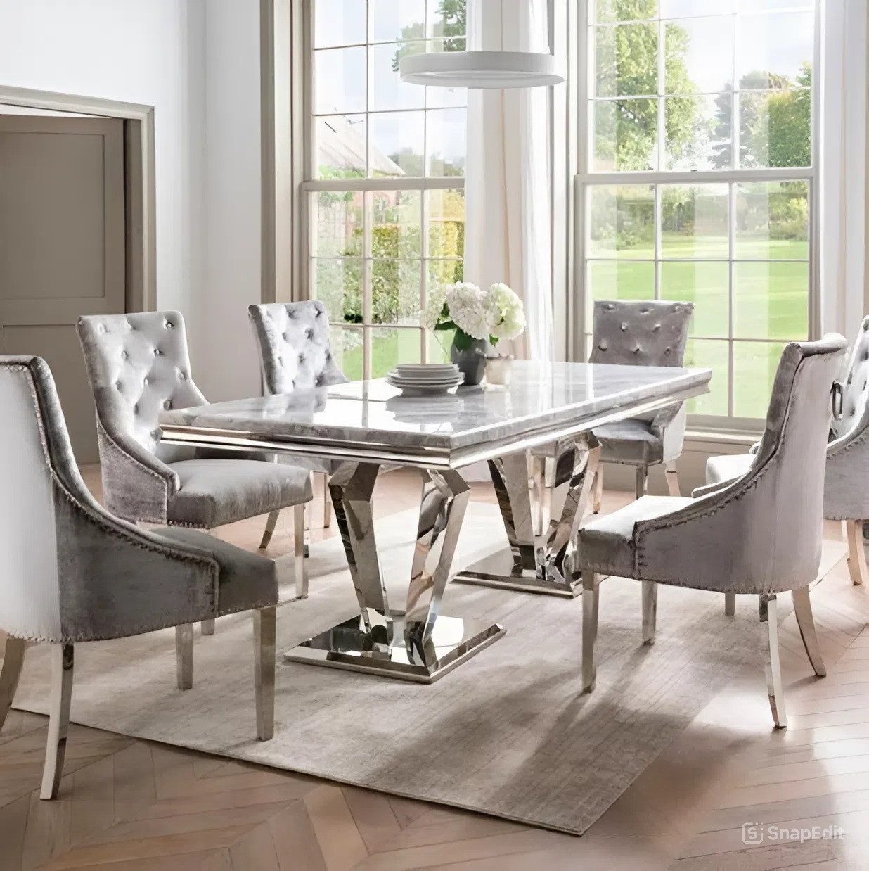 Esstisch Moderner Esstisch aus Edelstahl mit elegantem Design