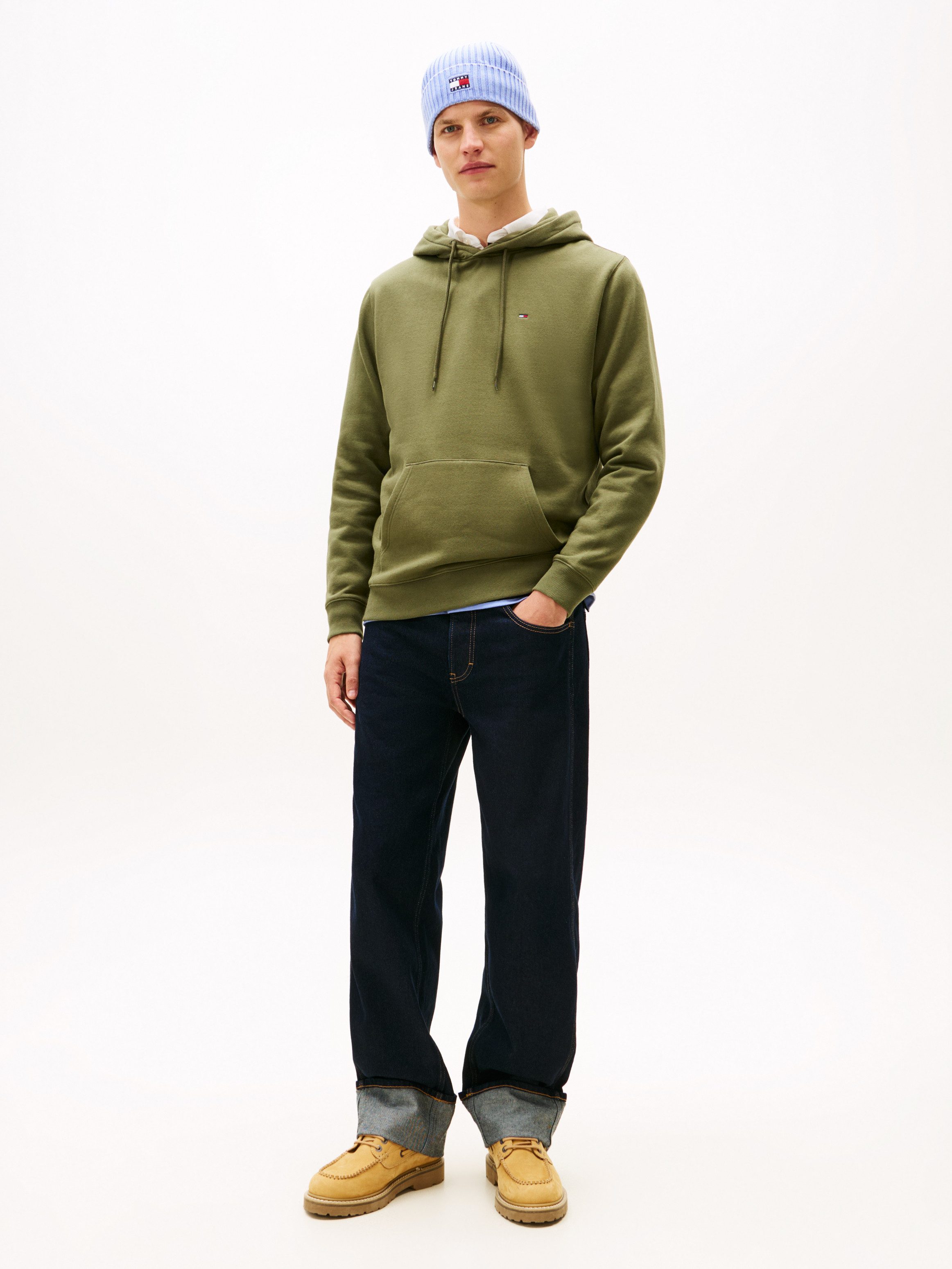 Tommy Jeans Hoodie TJM REGULAR FLAG mit bestickten Markenlogo auf Brusthöhe