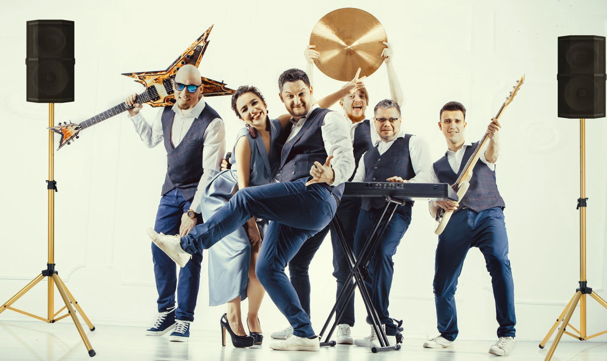 Pronomic Lautsprecherständer Boxenstativ Stahl - Boxenständer mit Dreibein-Konstruktion, (Spar-Set, 3-tlg., Set mit 2 Stativen und Tasche, kann auch als Dartstativ / Fotostativ verwendbar)