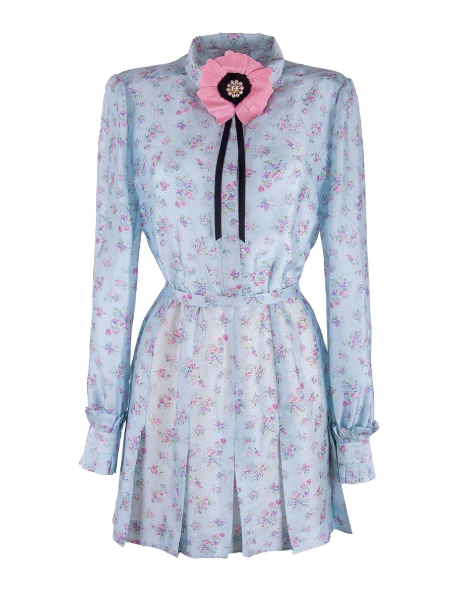 Minikleid Kleid aus Seide Hemdkleid Seidenkleid mit Blumen-Brosche