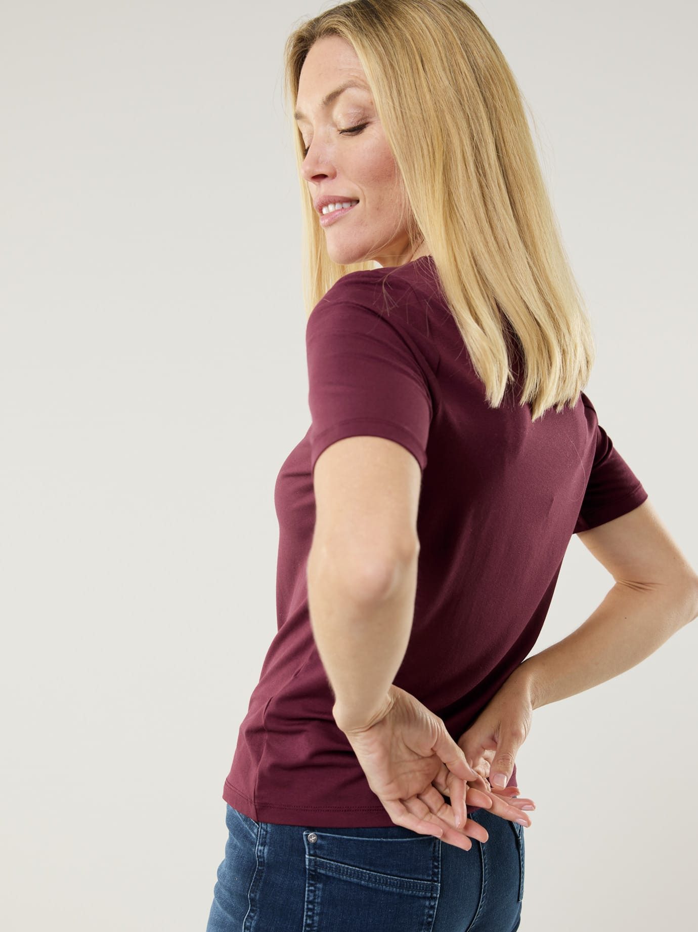 Walbusch T-Shirt Damen Viskose Shirt Rundhals Kurzarm leicht tailliert pflegeleicht Zart glänzende Jersey-Qualität, elastischer Sitz