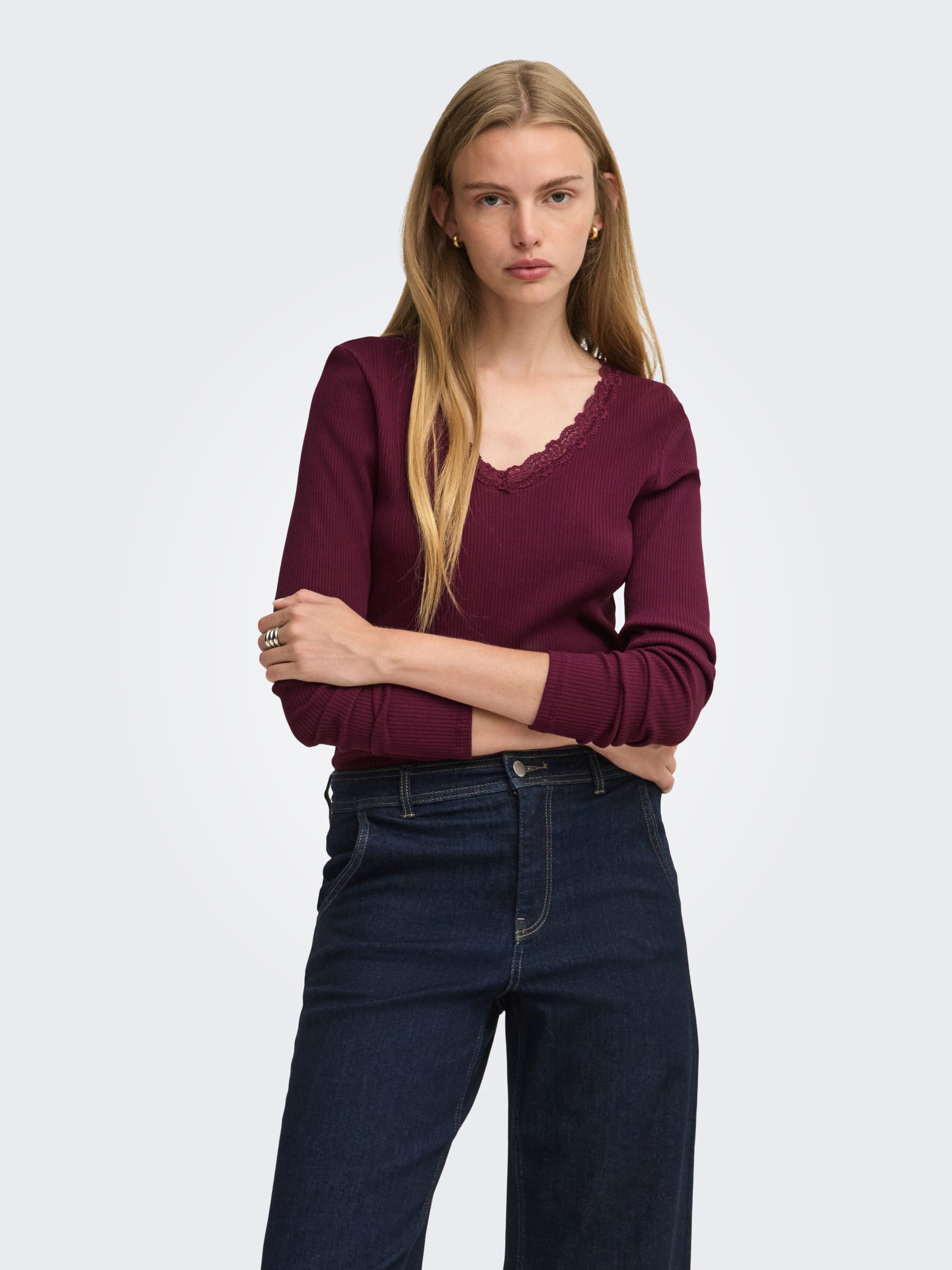 ONLY V-Shirt ONLSARA SHARAI L/S V-NECK TOP JRS Baumwollmischung, slim fitregular fit