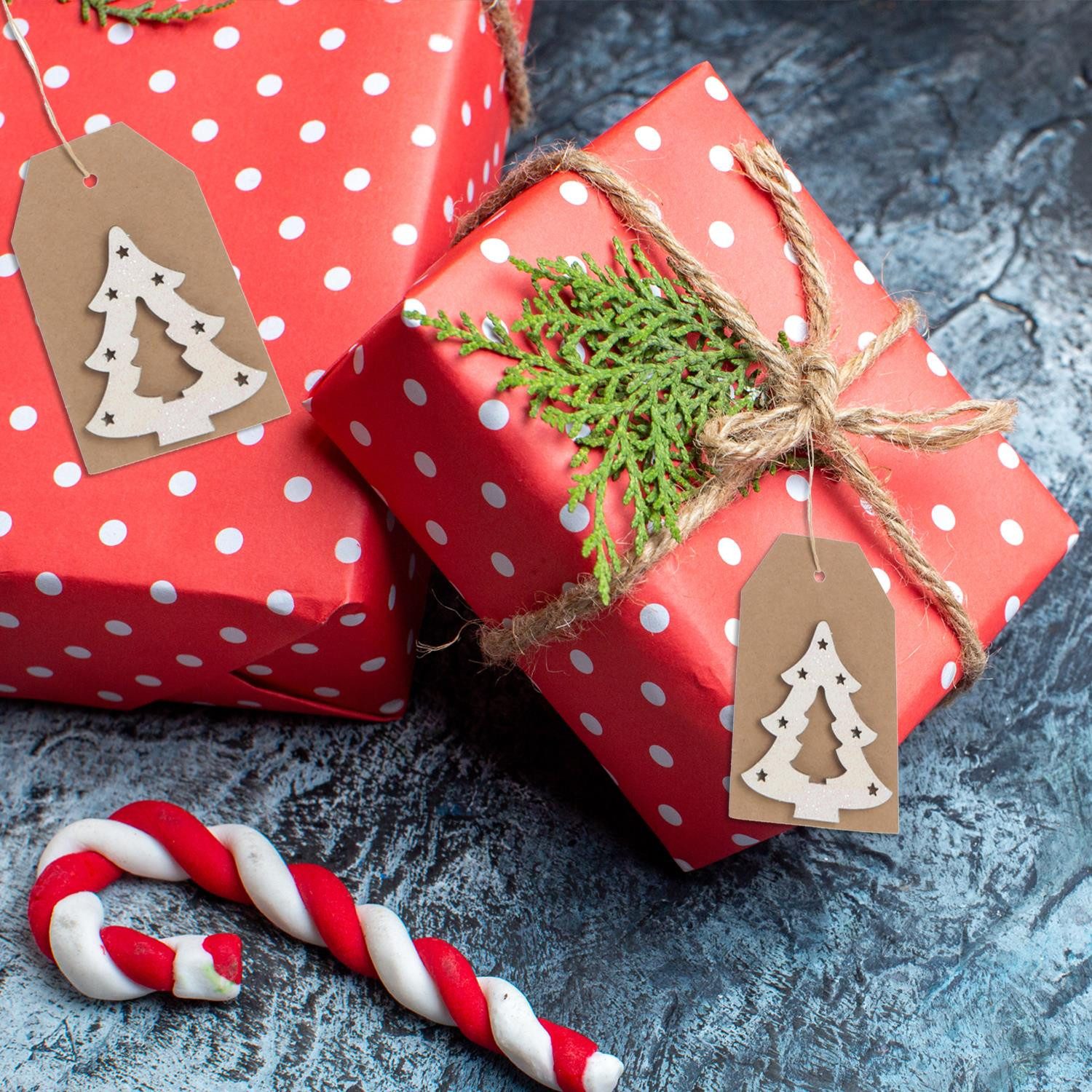 Logbuch-Verlag Baumbehang 10 Kraftpapieranhänger zum Beschriften mit glitzerndem Tannenbaum