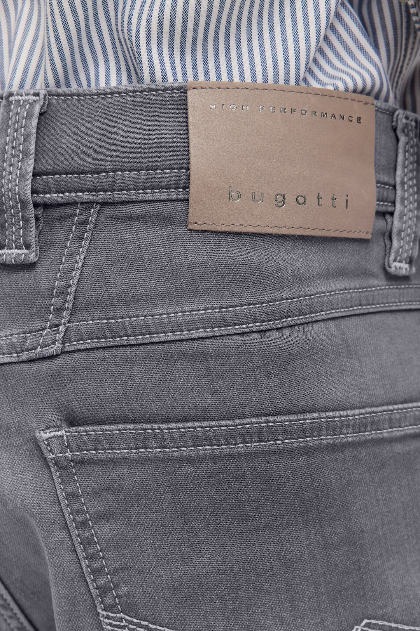 bugatti Bermudas im Used-Wash-Design