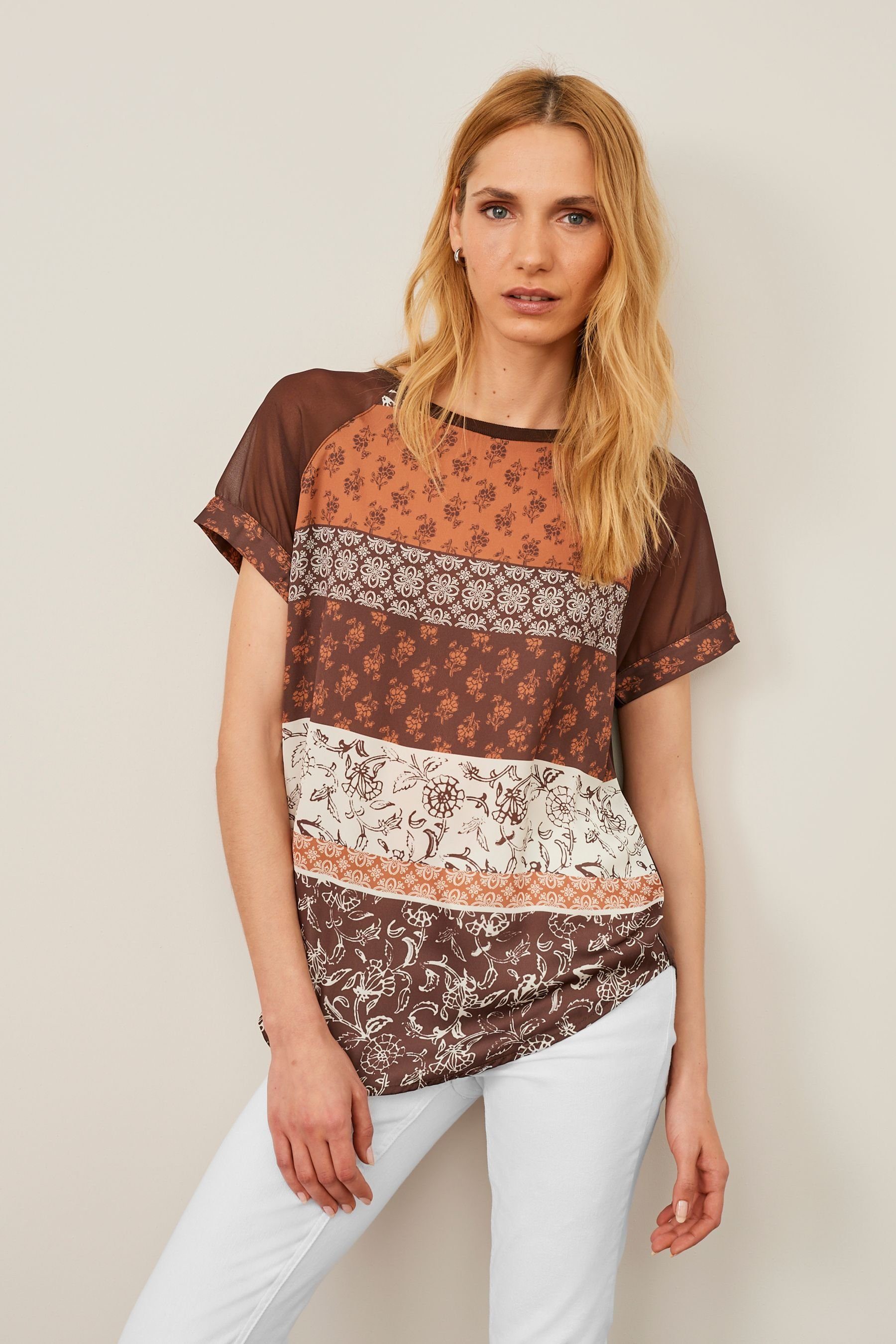 Raglanärmeln aus Kurzärmliges (1-tlg) T-Shirt mit Brown/Cream Webmix T-Shirt Next