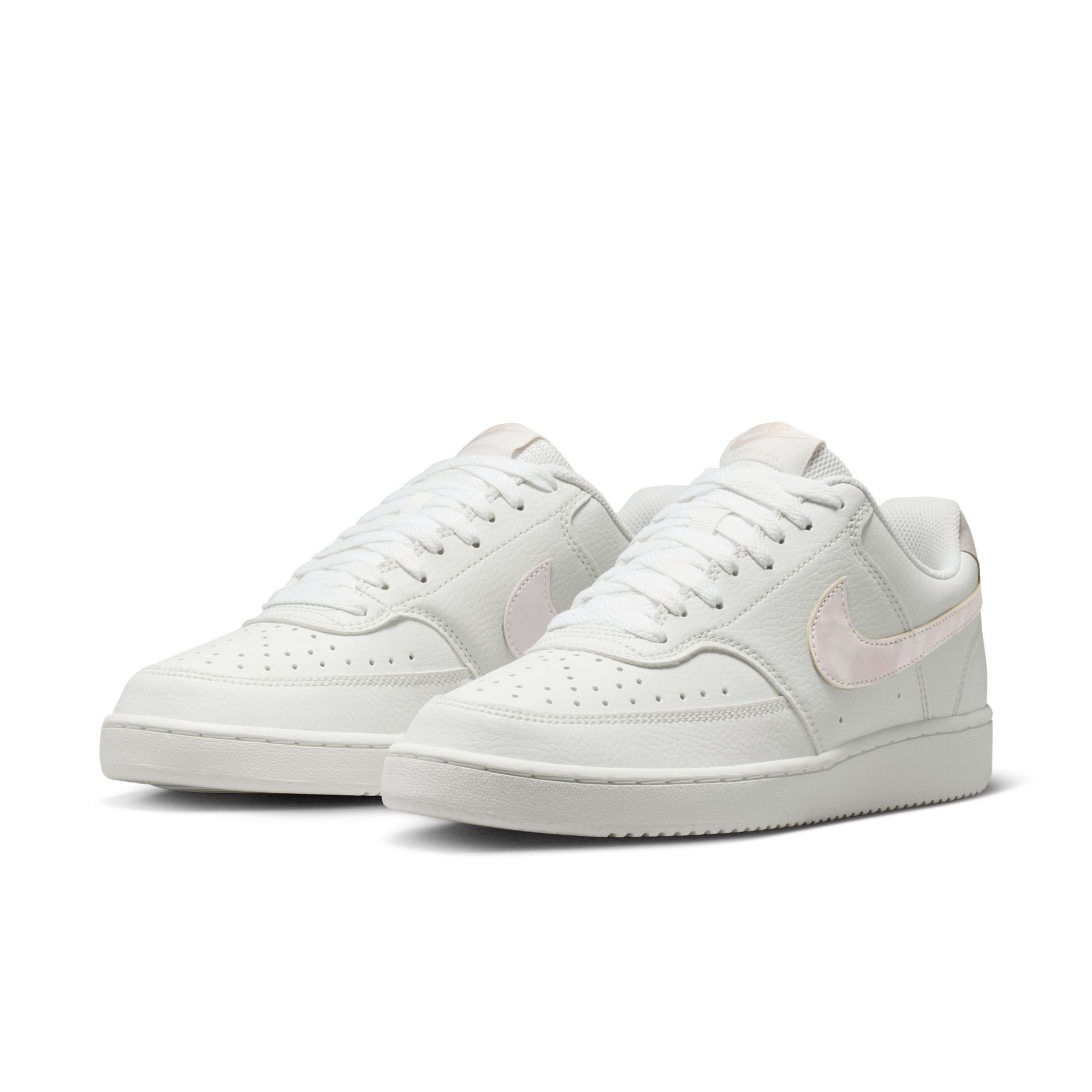 Nike Sportswear Court Vision Low SE Sneaker Design auf den Spuren des Air Force 1