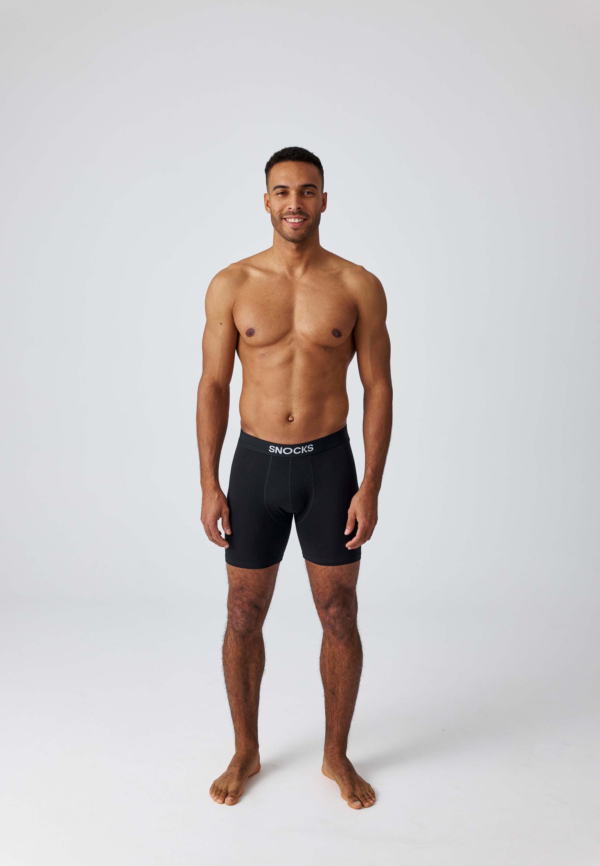 SNOCKS Boxershorts Enge Unterhosen mit längerem Bein Herren Männer (6-St) aus Bio-Baumwolle, ohne kratzenden Zettel, bequem durch längeres Bein