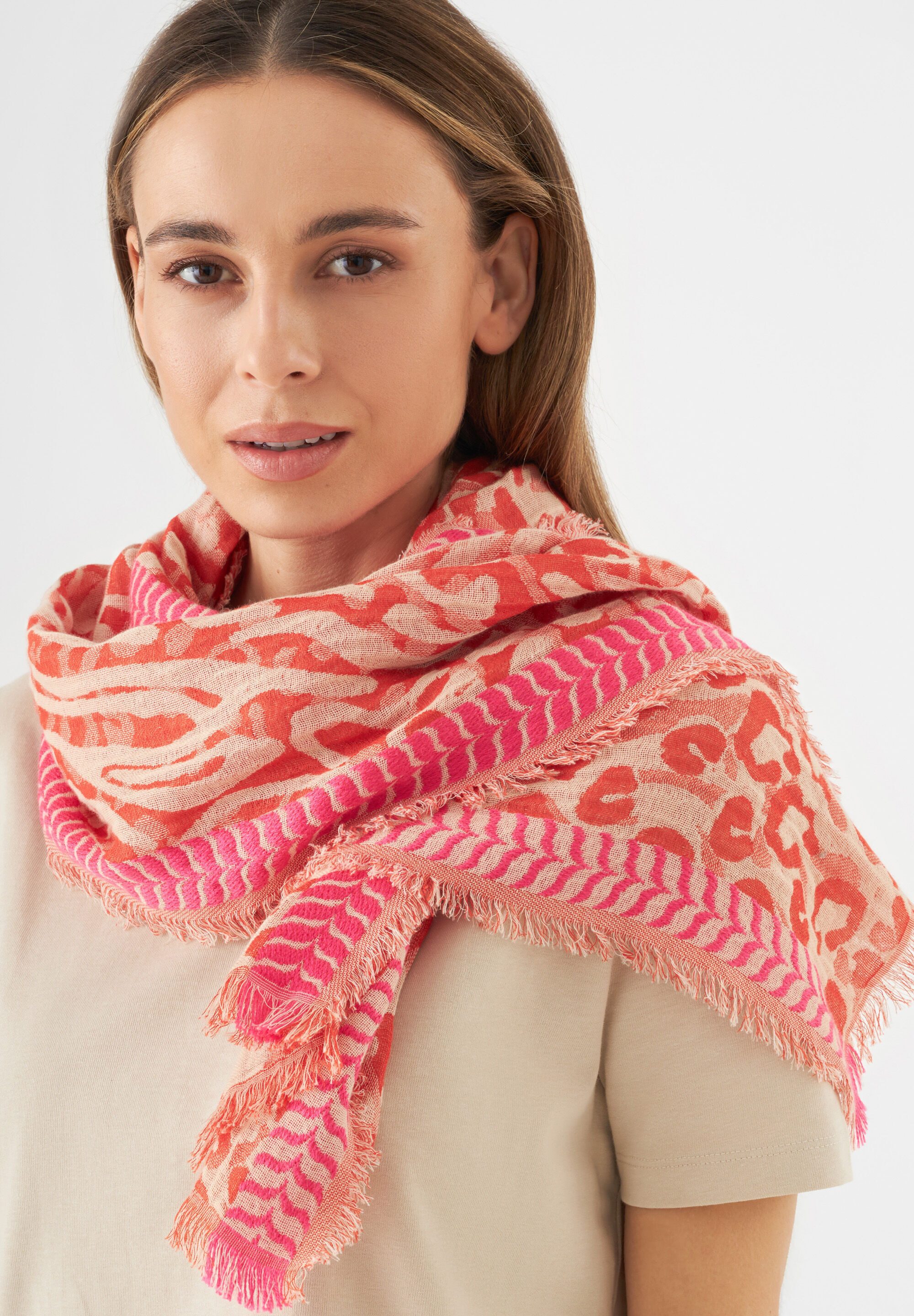 Codello Modeschal, (1-St), mit Leomuster