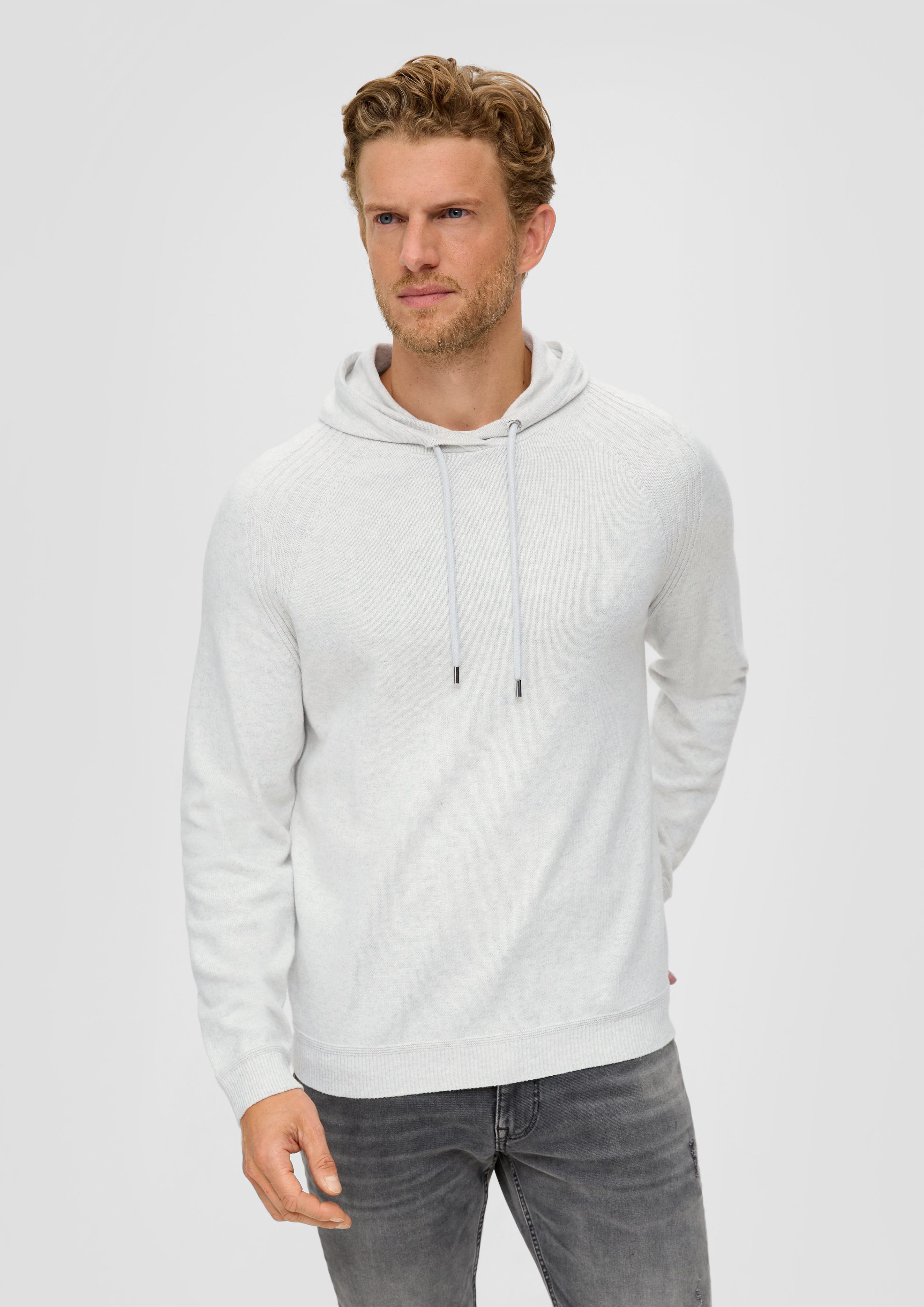 s.Oliver Strickpullover Strickhoodie im Regular Fit Rippbündchen, mit  Rippbündchen am Ärmel, mit Raglanärmeln, mit langen Ärmeln