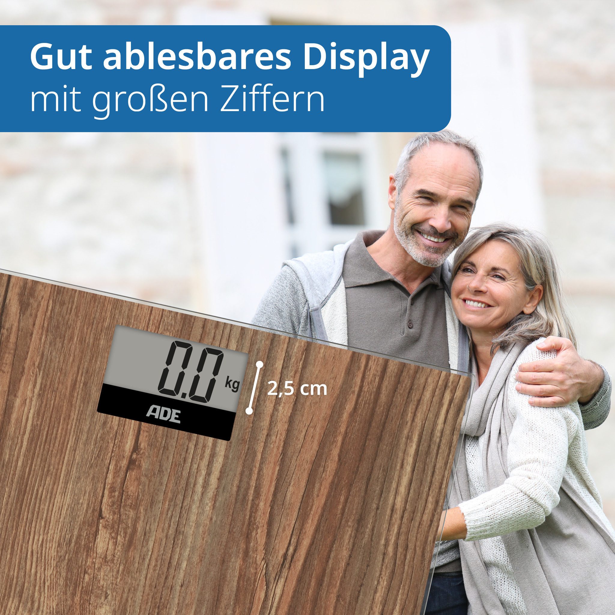 ADE Personenwaage digital, Körperwaage in gemütlicher Holzoptik, rutschhemmende Wiegefläche aus Sicherheitsglas, LCD-Display, bis 180kg