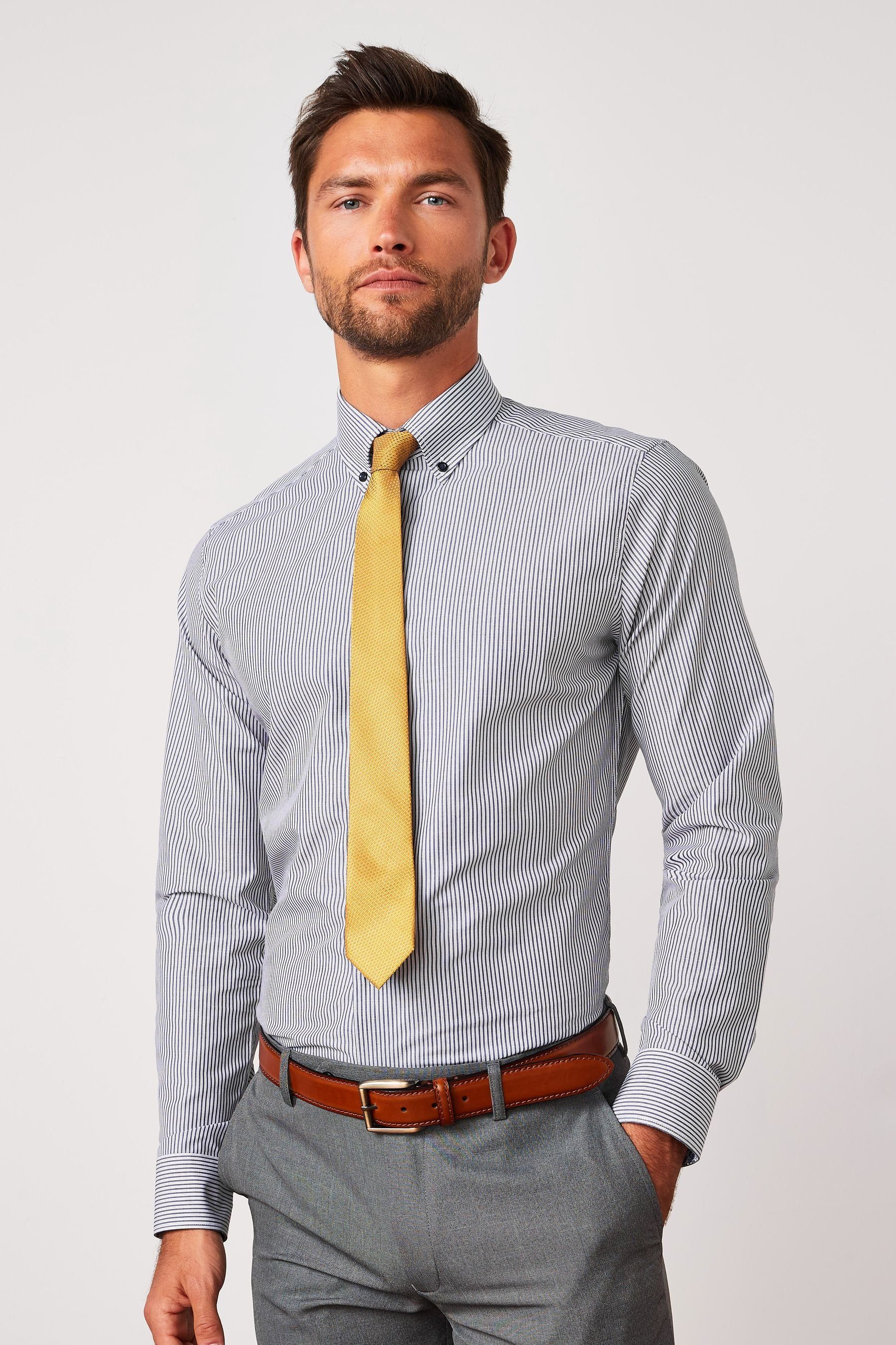 Next Langarmhemd »Slim Fit Hemd mit Sportmanschetten und Krawatte« (2-tlg)  online kaufen | OTTO