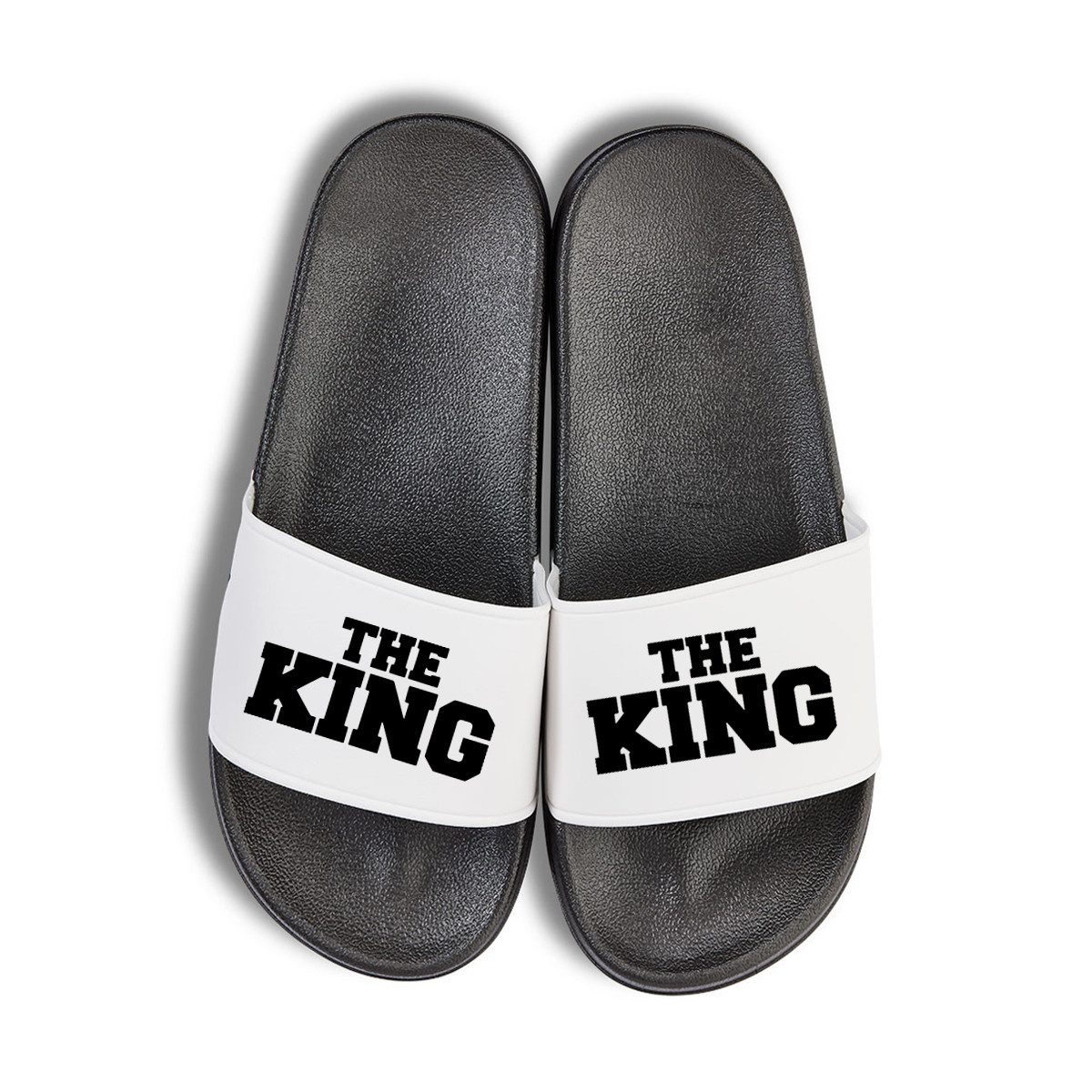 Youth Designz THE KING & HIS QUEEN Unisex Badelatschen Flip Flops Badeschuh mit liebevollem Logo für Damen und Herren