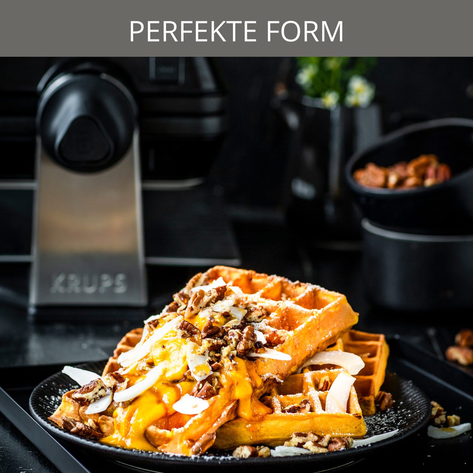 Krups Waffeleisen Professional, für 2 dicke Waffeln, spülmaschinengeeignete Platten, 1200 W, 7 Bräunungsstufen und Vorheizfunkion, drehbar, Auffangschale, FDD95D