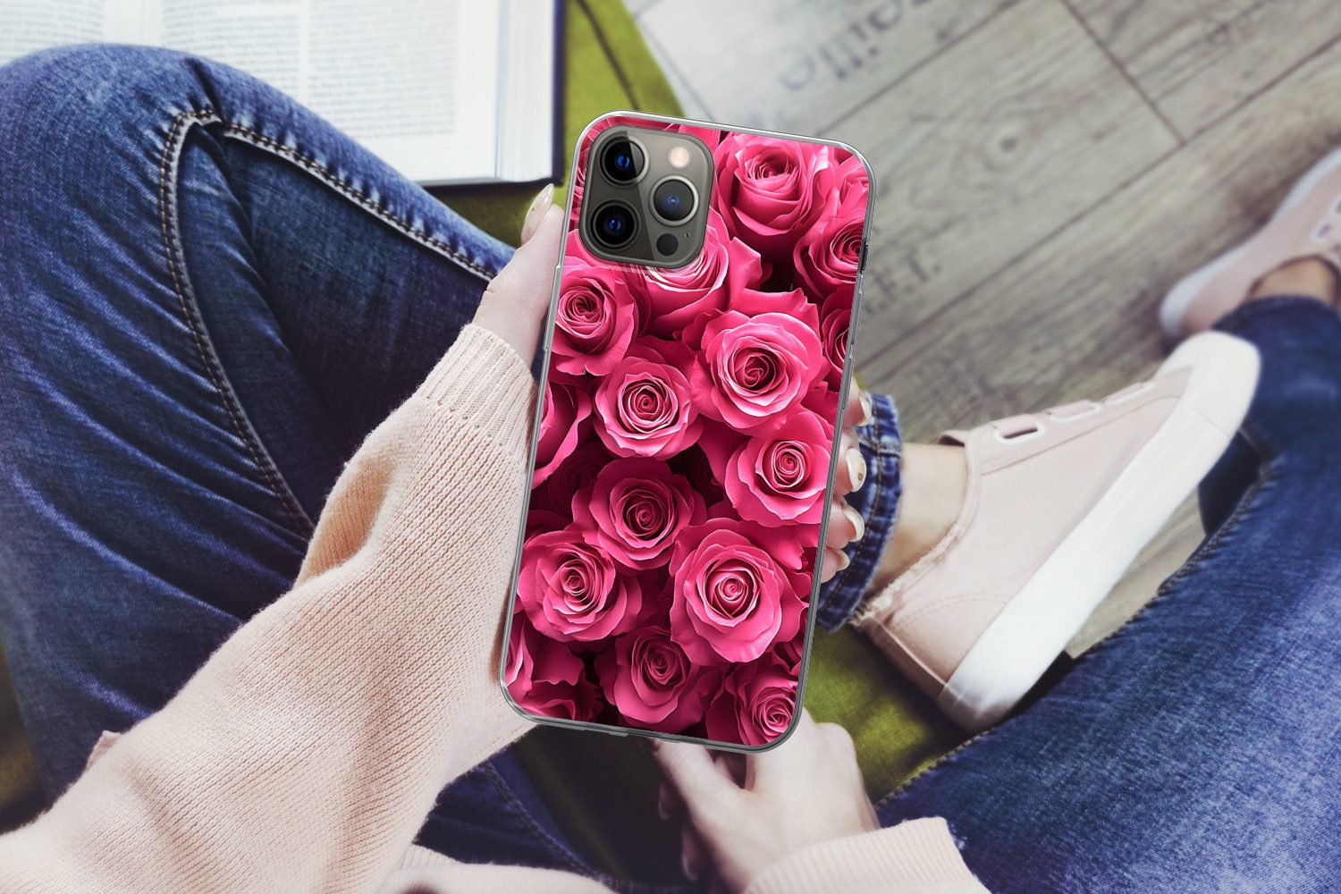 MuchoWow Handyhülle für Apple iPhone 12 Pro Rosen - Rosa - Blume, Smartphone-Bumper, Print, Handy Schutzhülle Dünn
