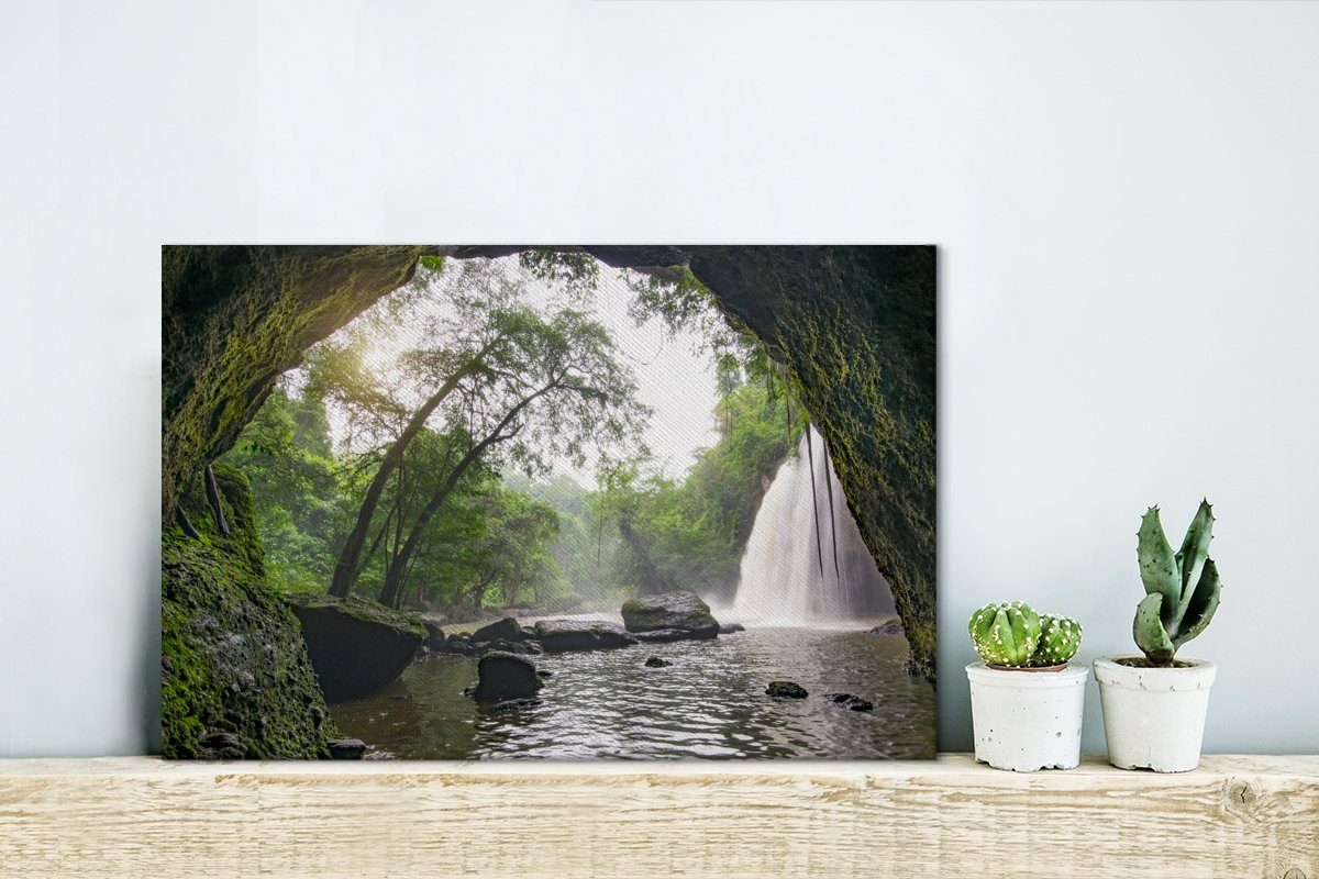 OneMillionCanvasses® Leinwandbild Eine Na im Aufhängefertig, Höhle Wanddeko, (1 Leinwandbilder, Wandbild cm St), 30x20 Thailand, in Haew-Nationalpark