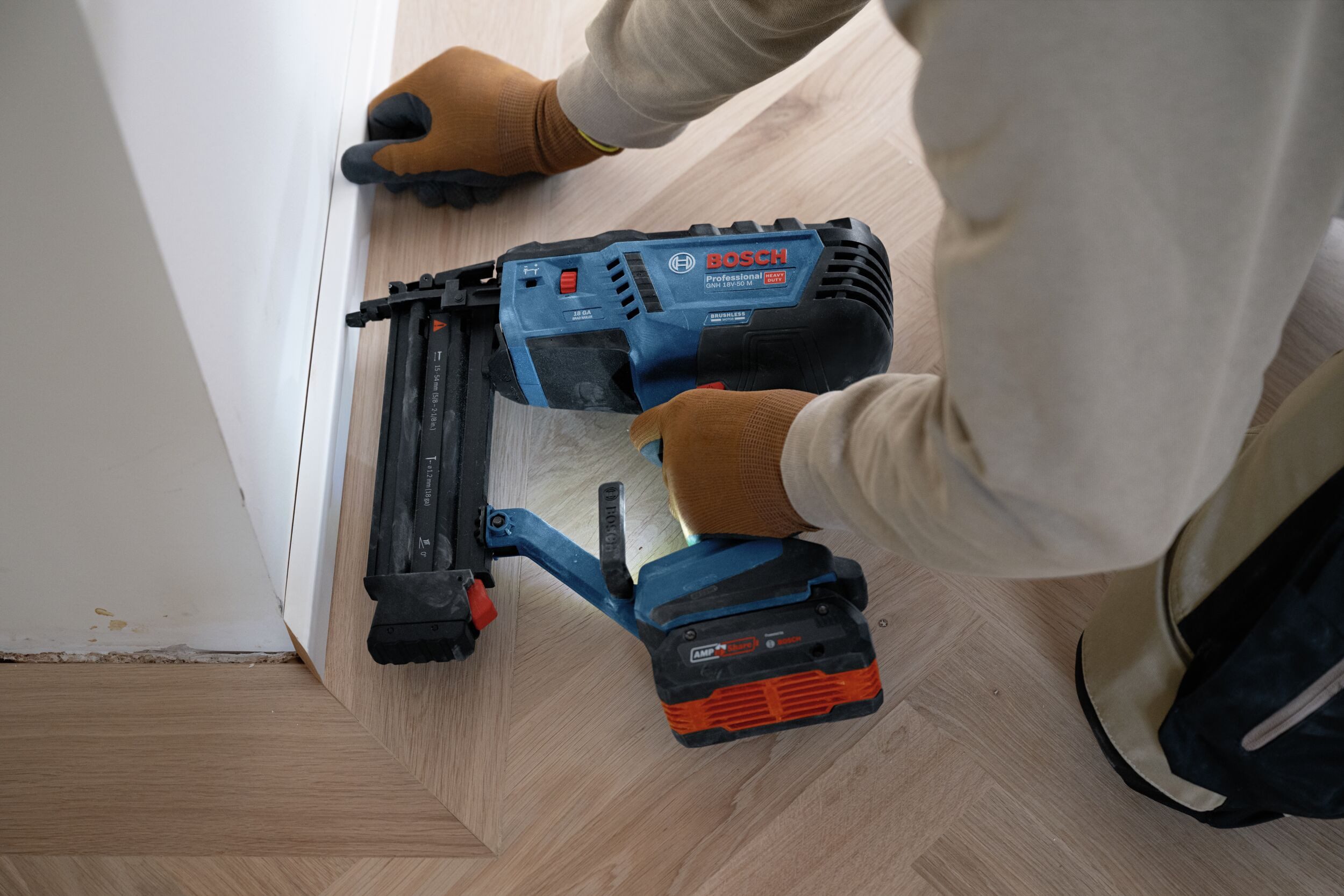 BOSCH Akku-Stauchkopfnagler GNH 18V-50 M, 18 in V, Holznagler Ohne Akku - im Karton