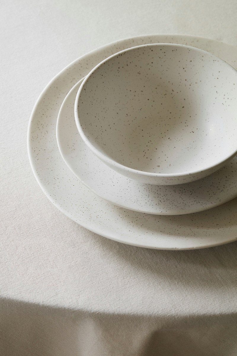 Broste Copenhagen Geschirr-Set Copenhagen Nordic Vanilla Geschirrset mittag für Zwei, Steinzeug, Nordic Vanilla Geschirsets mittag für zwei