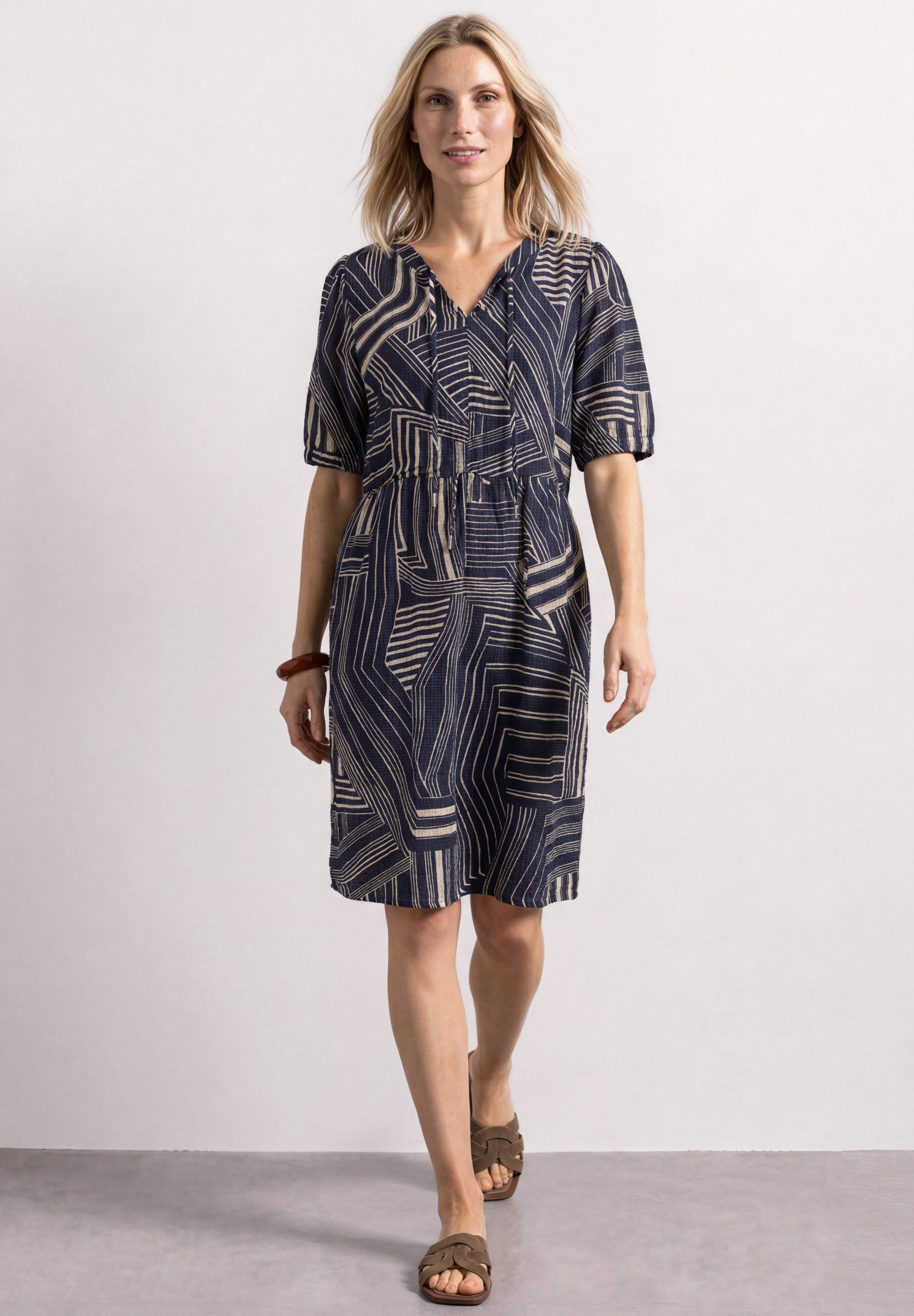 STREET ONE Sommerkleid mit grafischem Muster