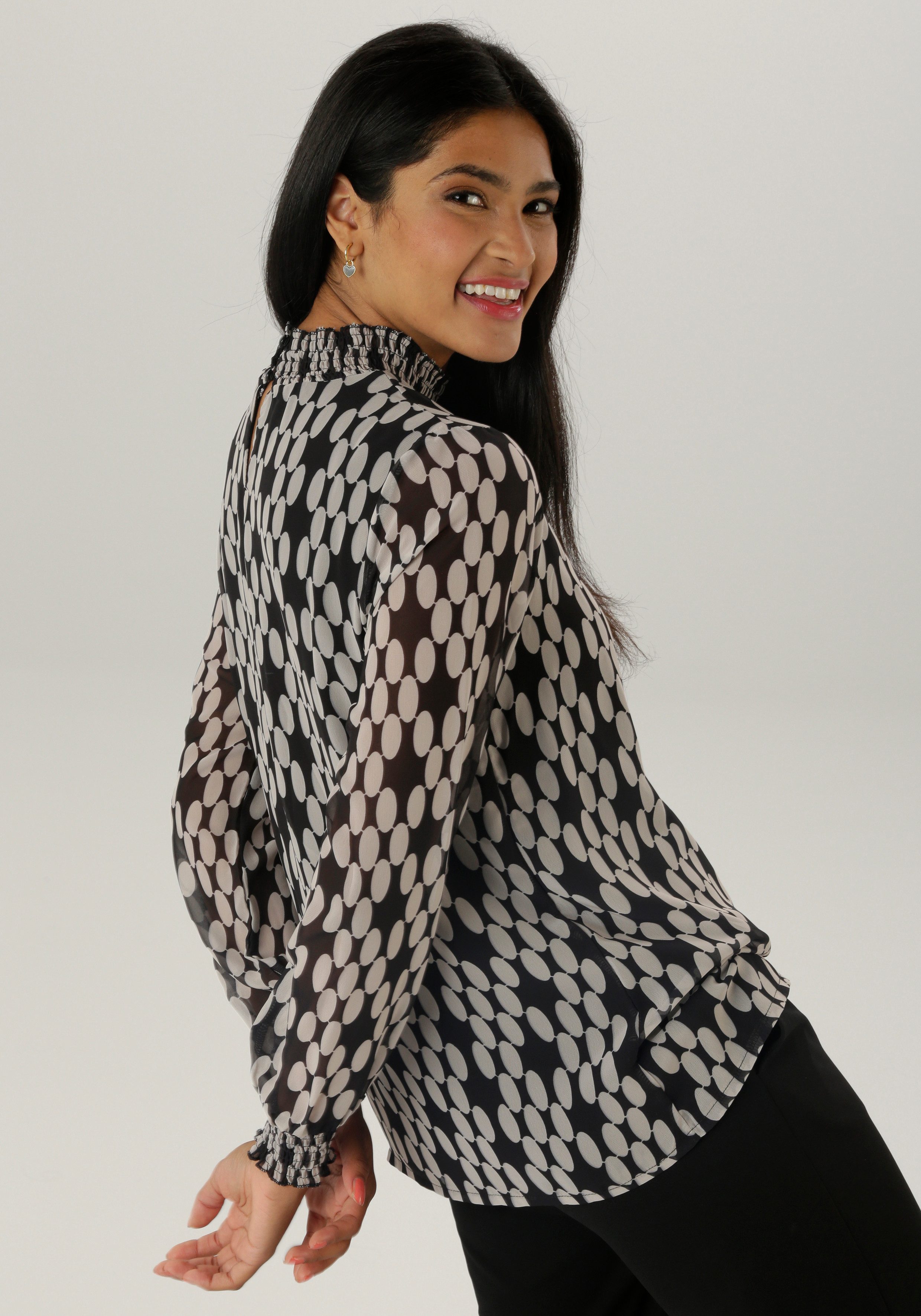 Aniston SELECTED Chiffonbluse mit grafischen Muster günstig online kaufen