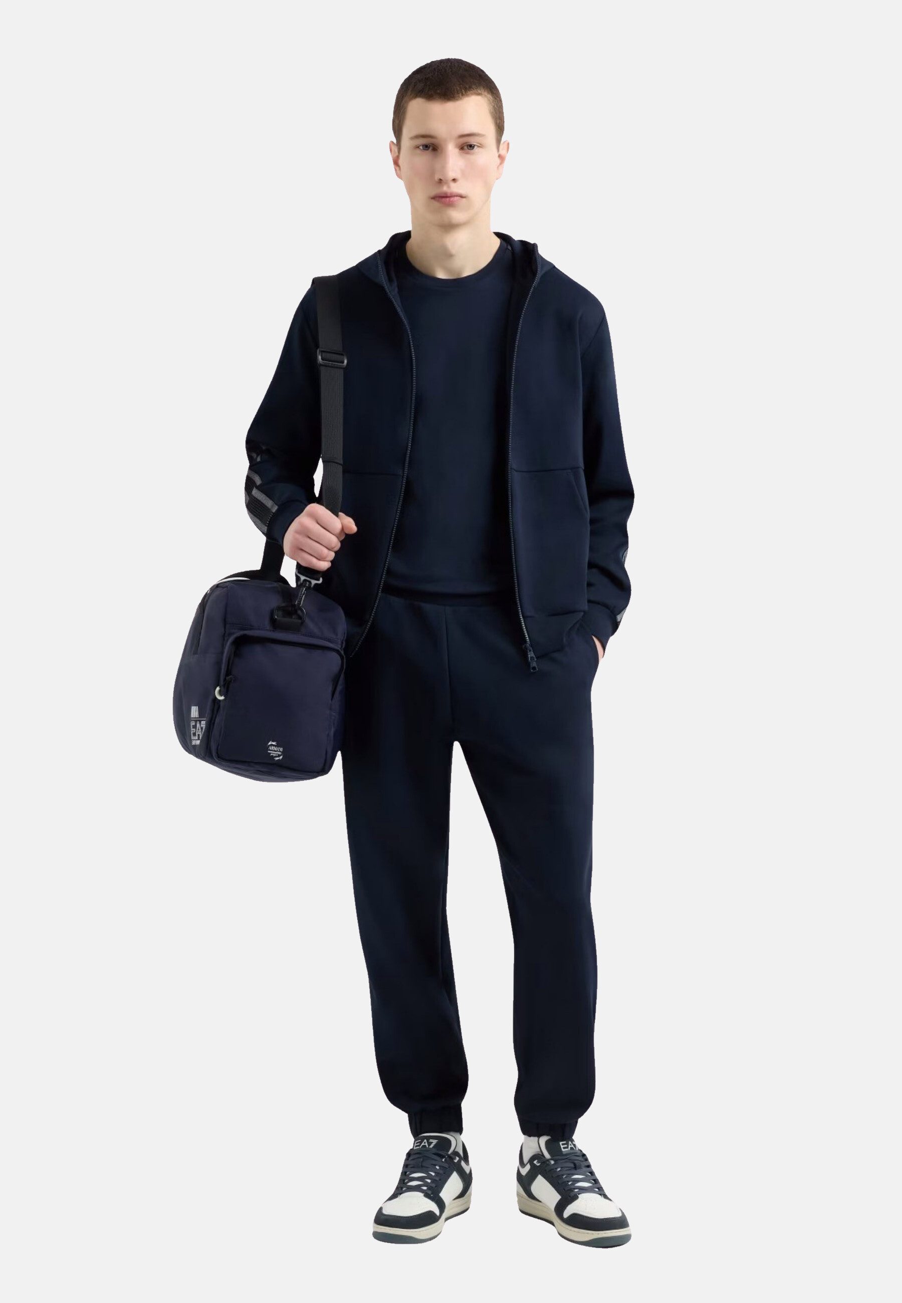 Emporio Armani Kapuzensweatjacke Jacke Logo Series Kapuzensweatjacke (1-tlg)